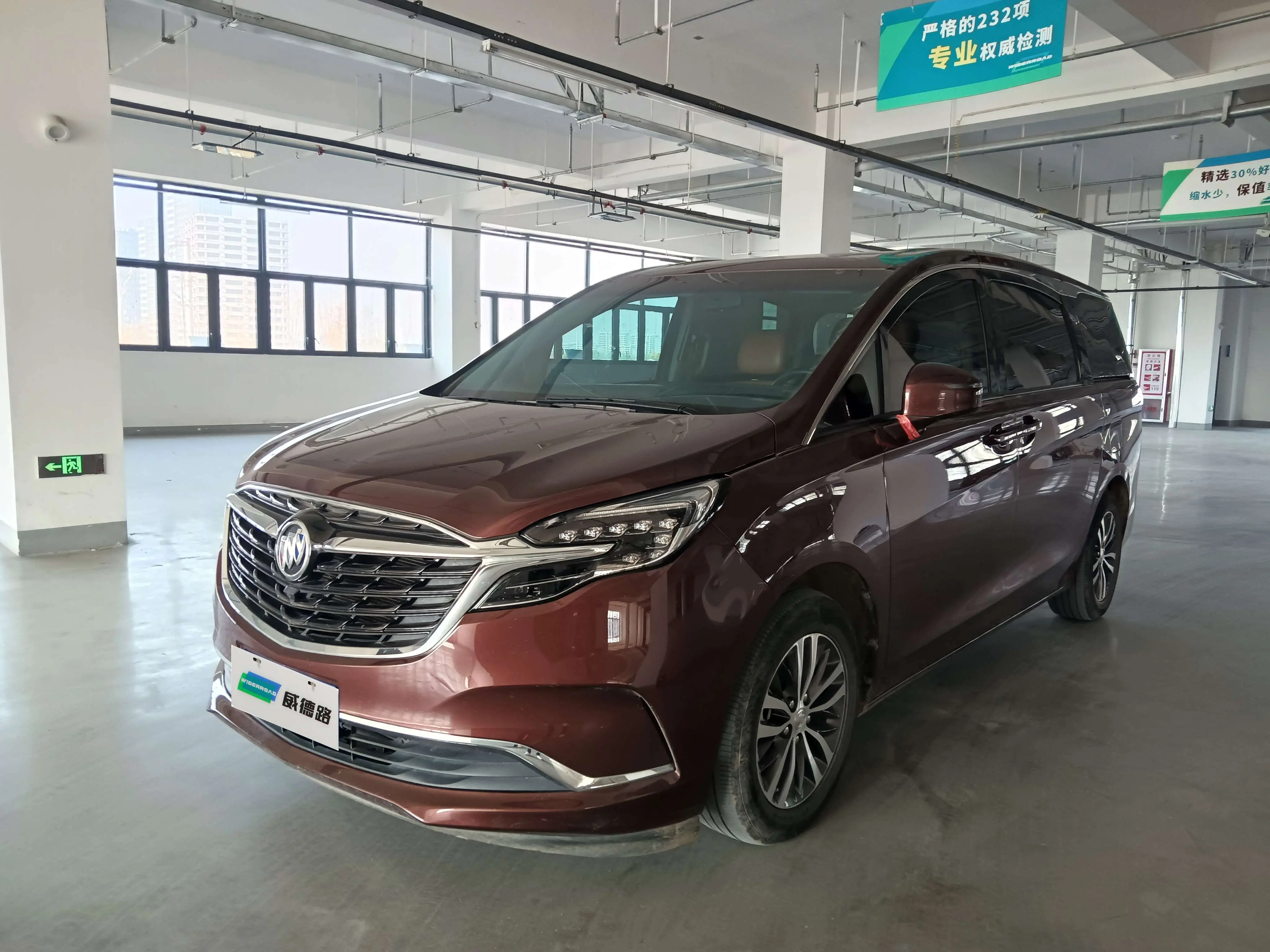 Buick GL8  из Китая