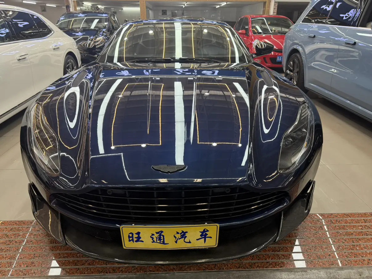 Aston Martin DB11  из Китая