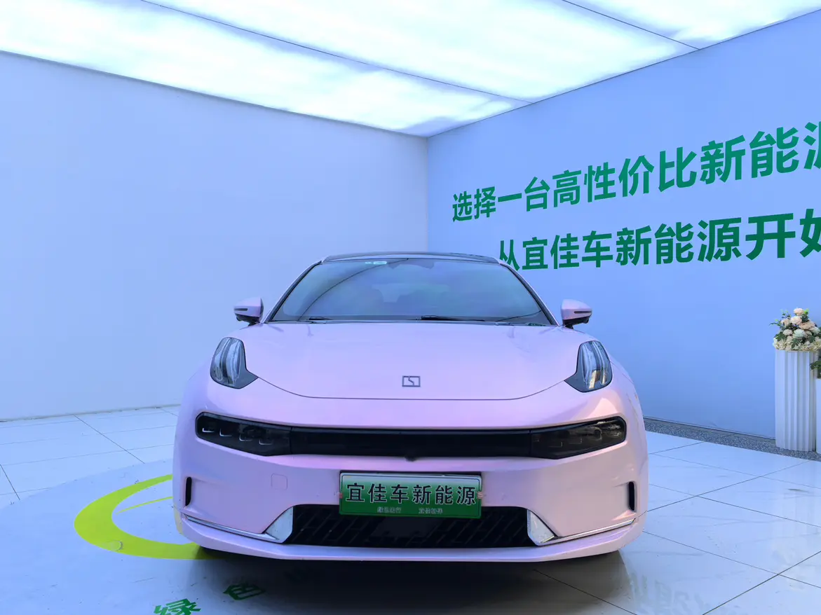 ZEEKR 001  из Китая