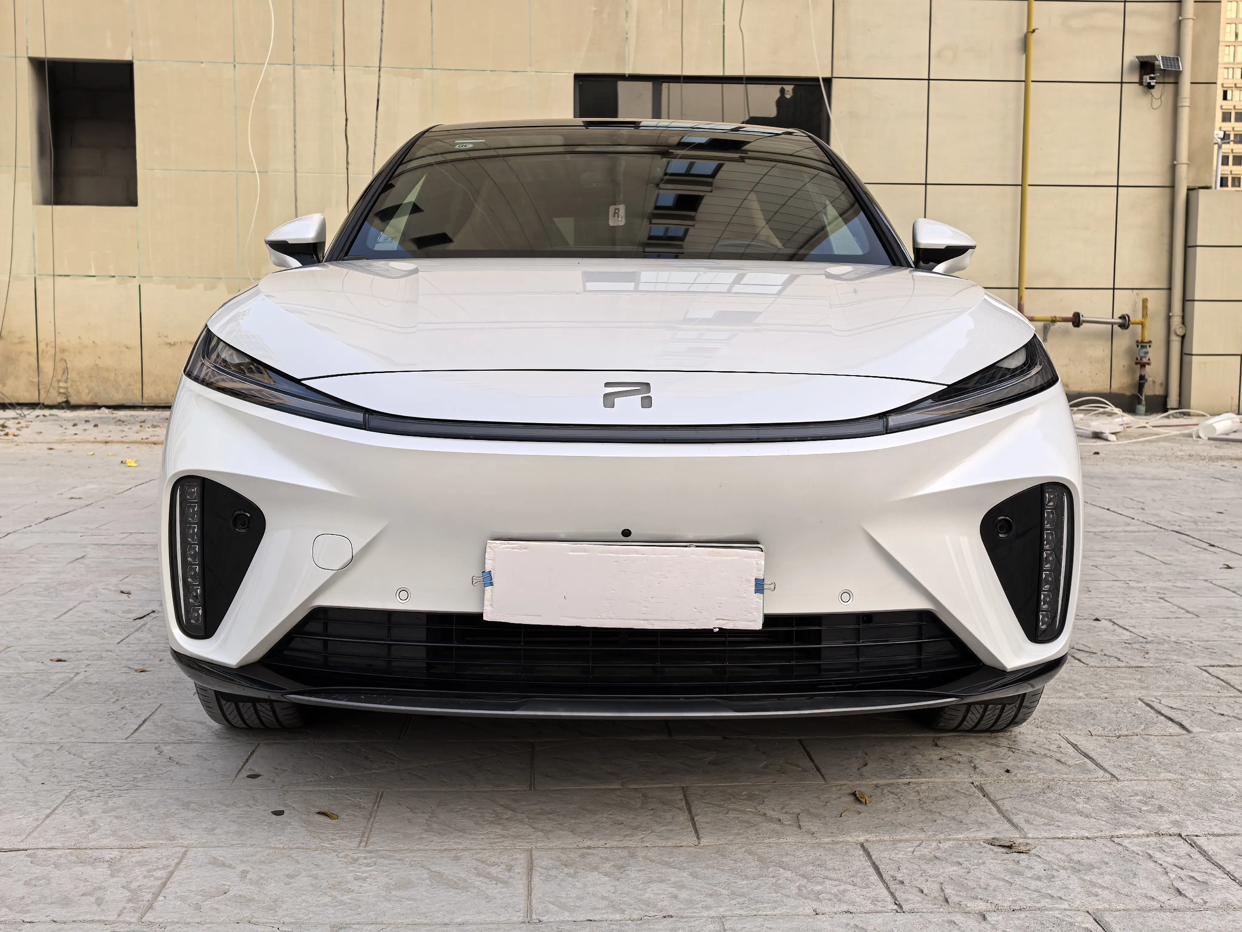 Rising Auto Feifan R7  из Китая