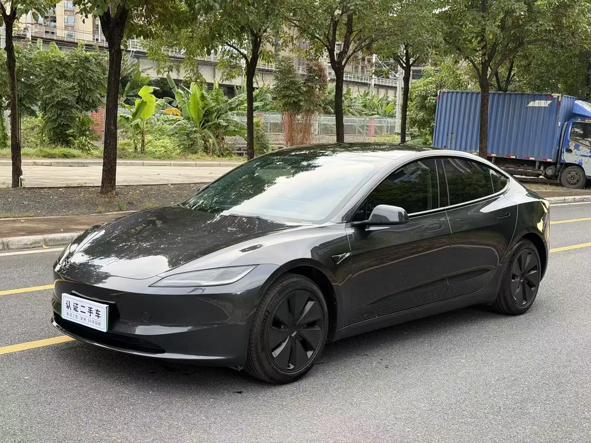 Tesla Model 3  из Китая