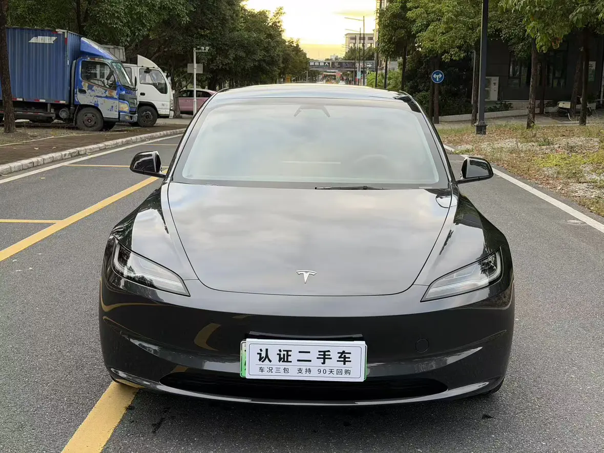 Tesla Model 3  из Китая