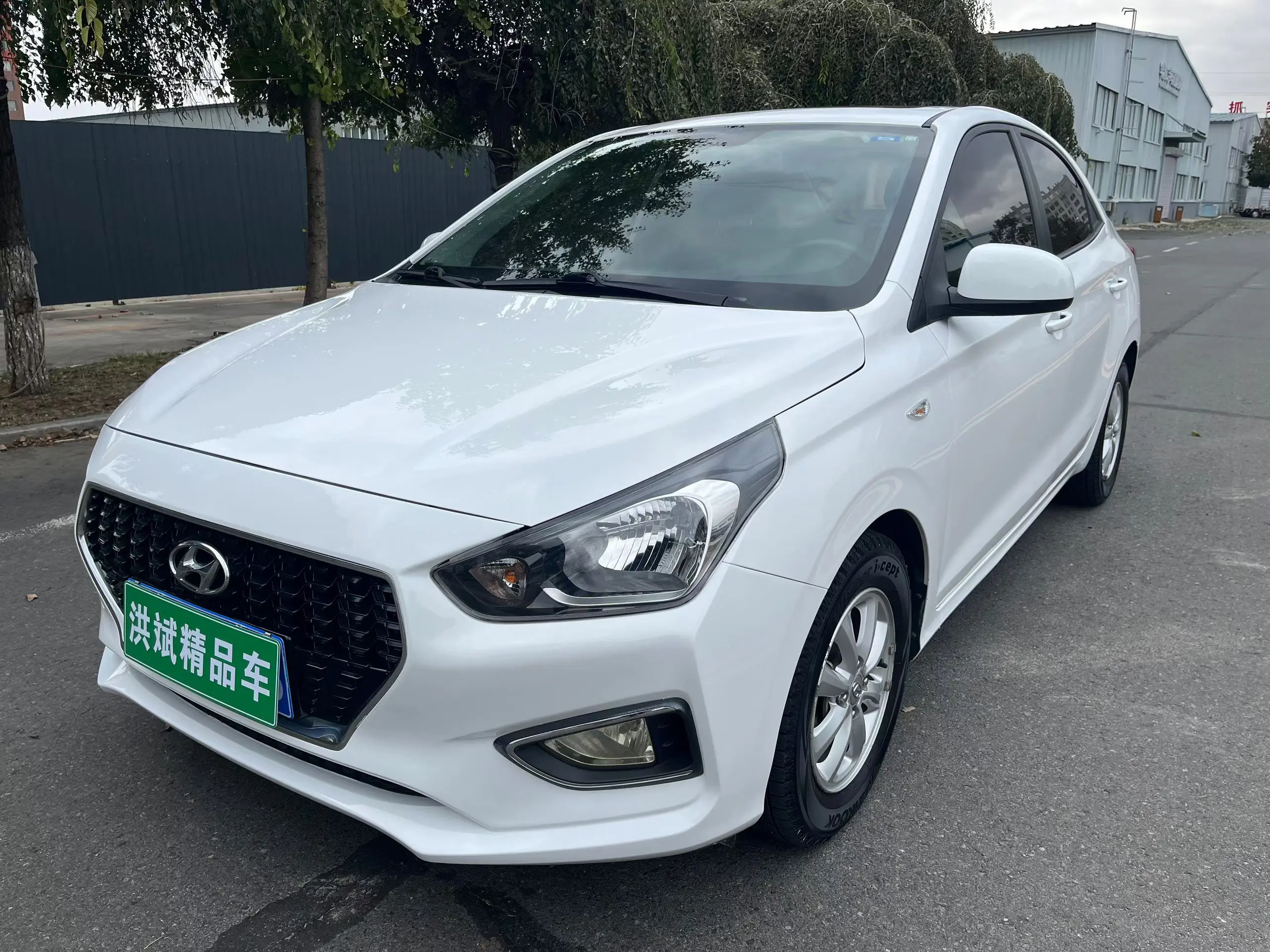 Hyundai Verna (Rena)  из Китая