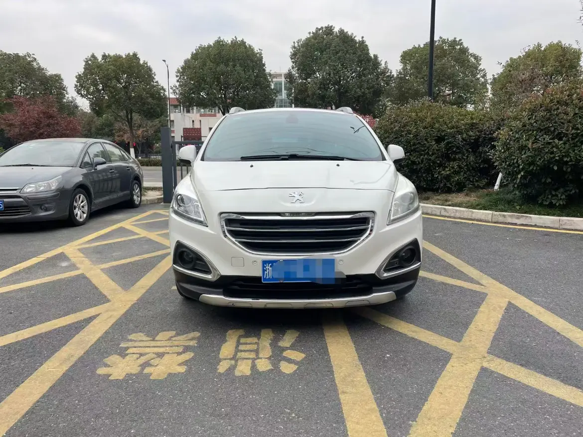 Peugeot 3008  из Китая