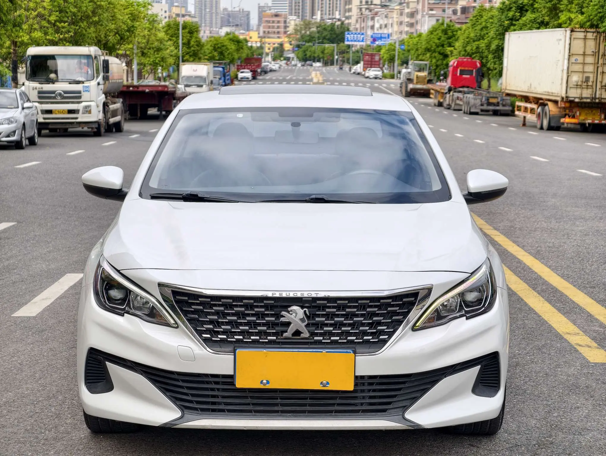 Peugeot 408  из Китая