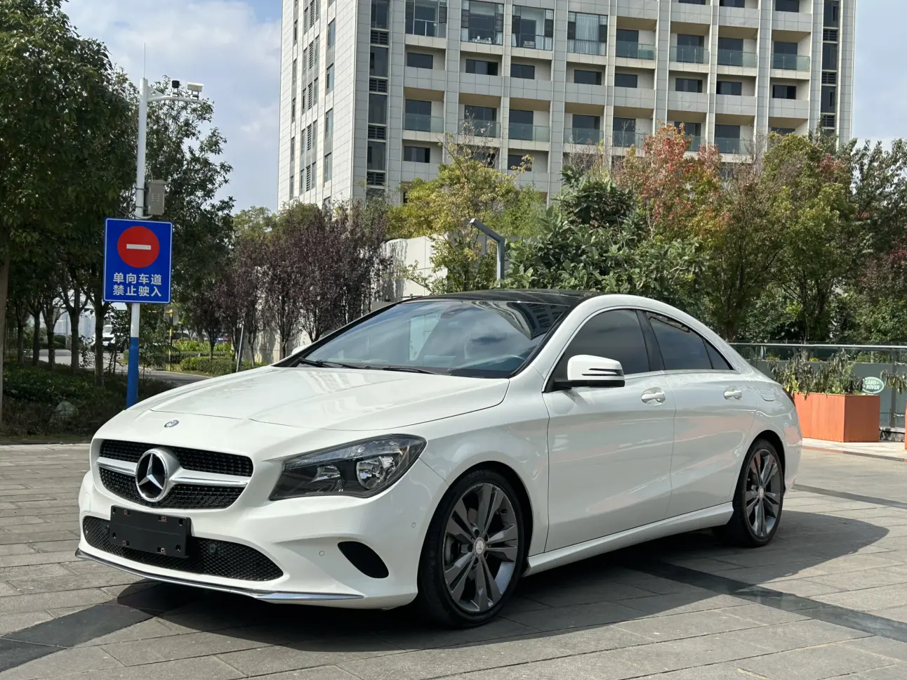 Mercedes-Benz Mercedes CLA  из Китая