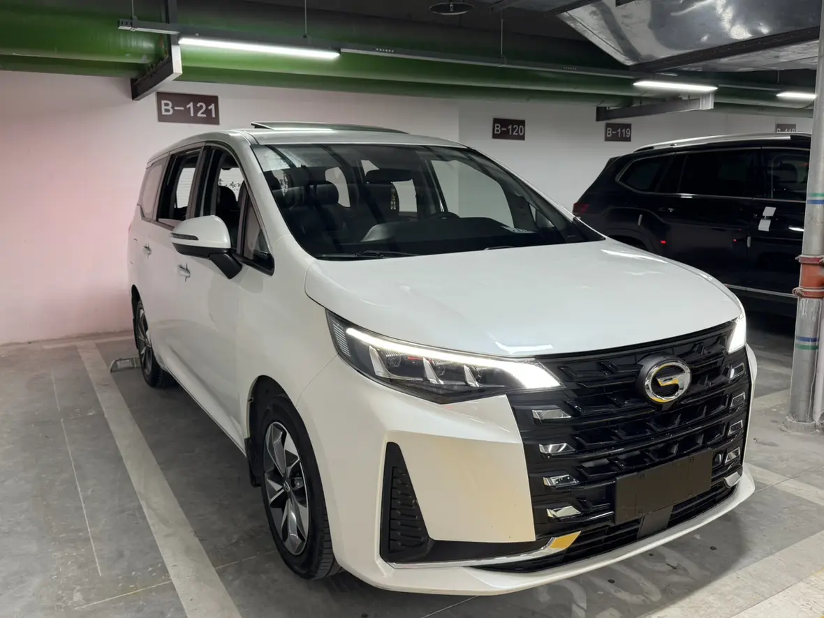 GAC Trumpchi M6  из Китая