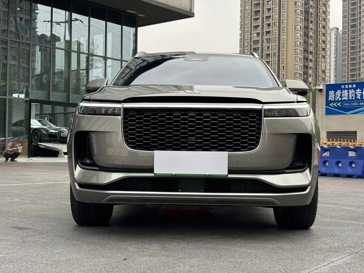 Li ONE (Ideal ONE)  из Китая