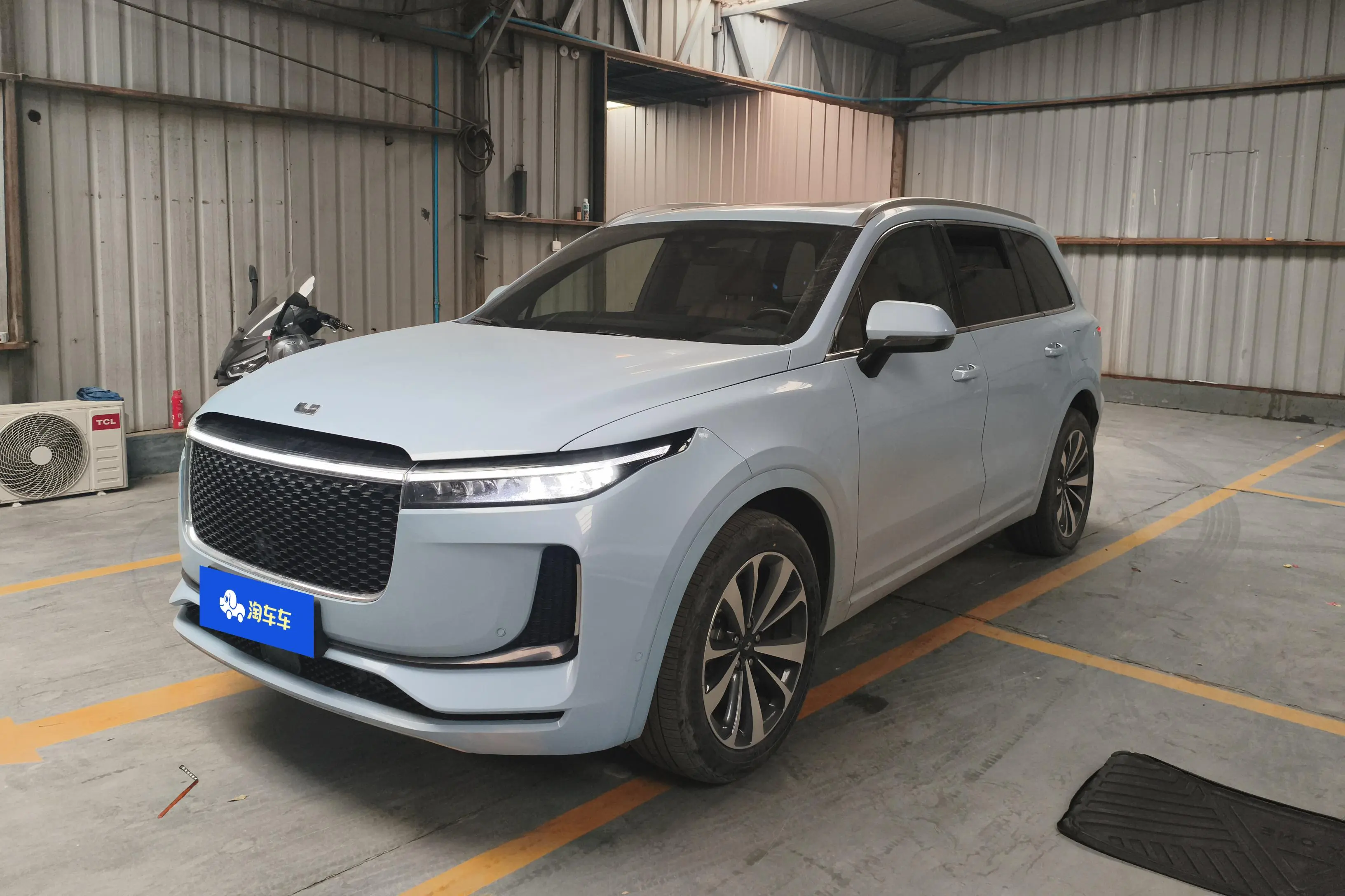 Li ONE (Ideal ONE)  из Китая