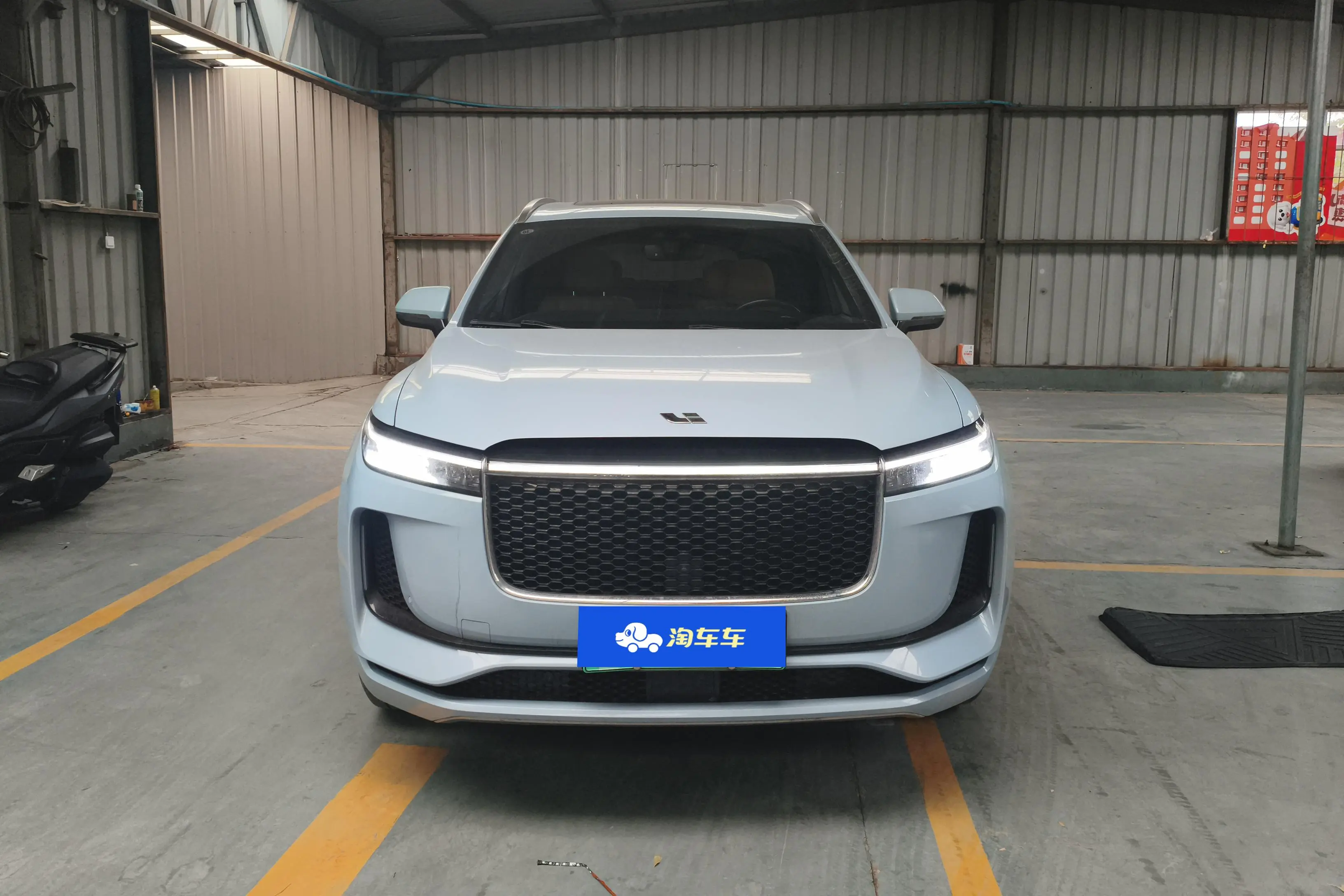 Li ONE (Ideal ONE)  из Китая