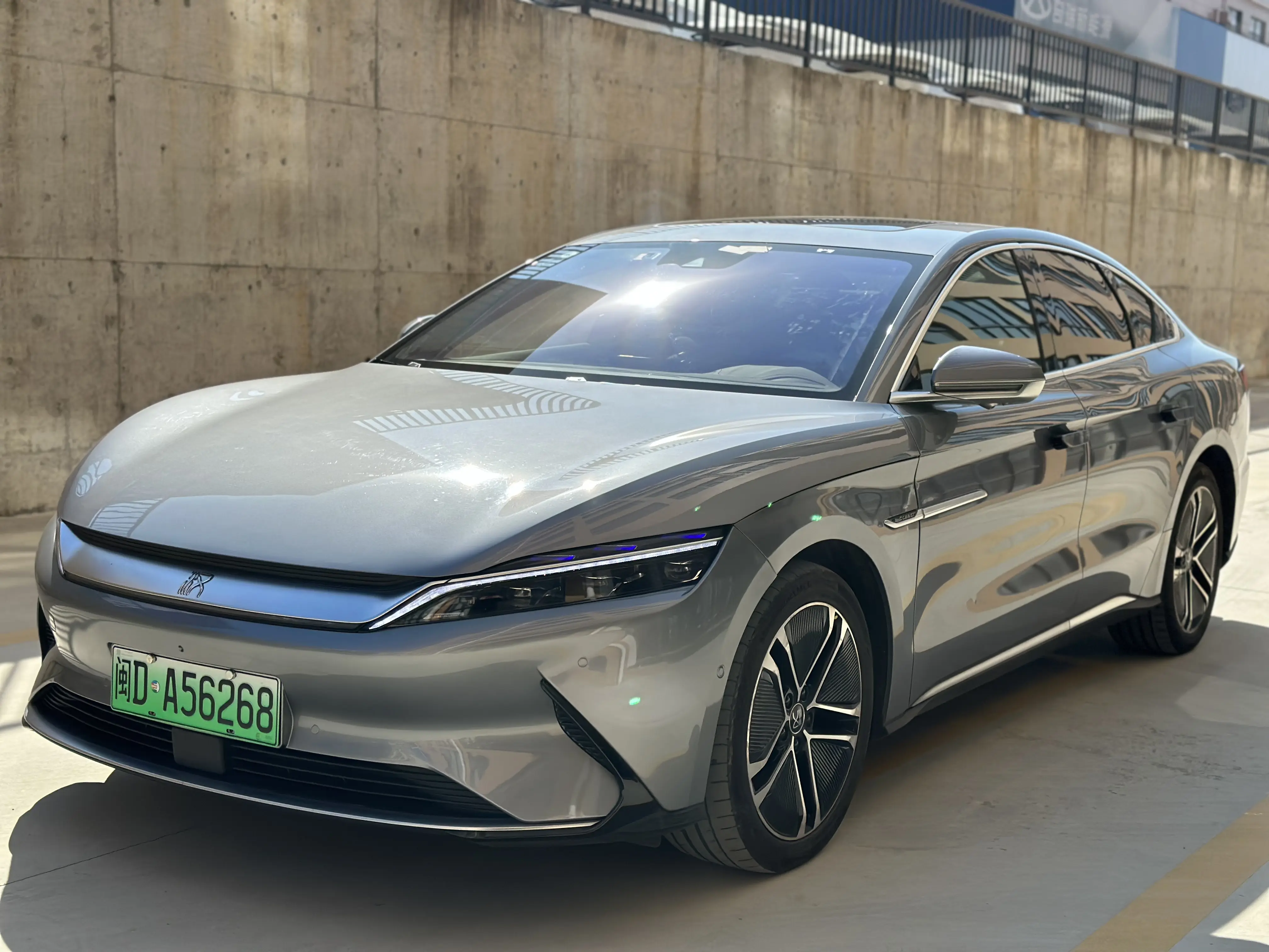 BYD Han EV