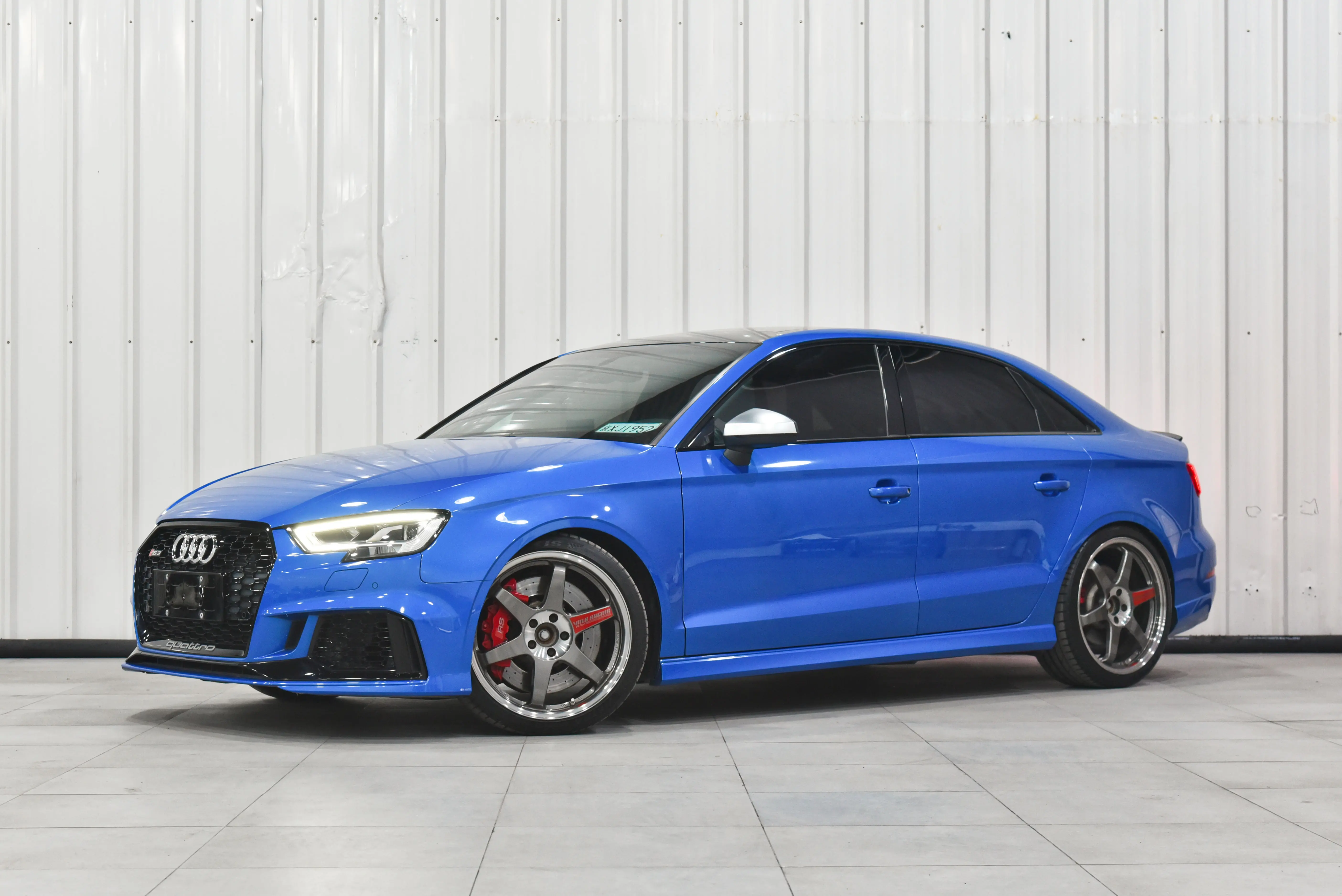 Audi RS 3  из Китая