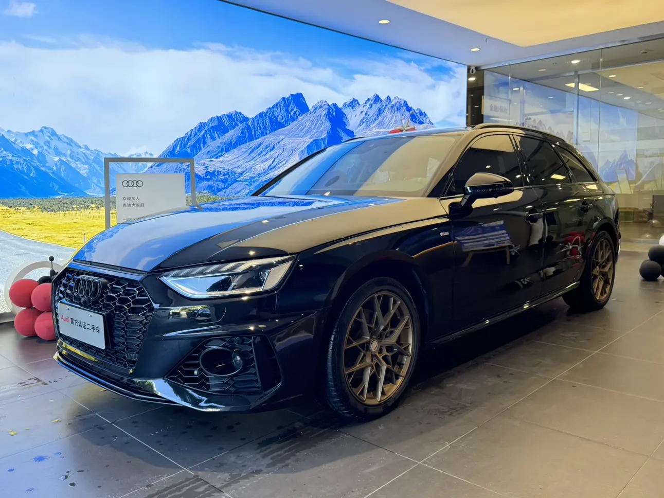 Audi A4 (imported)  из Китая