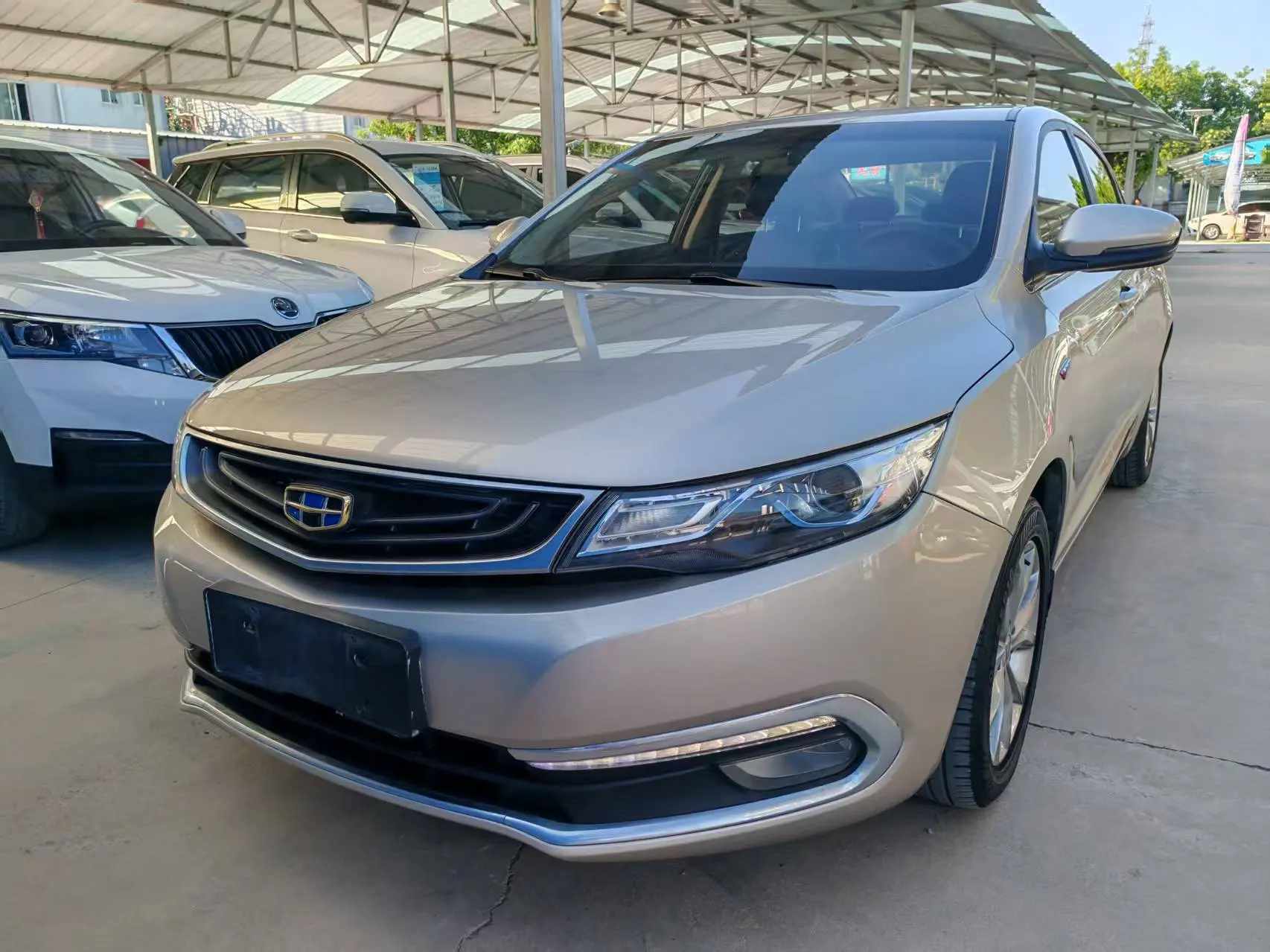 Geely Emgrand GL  из Китая