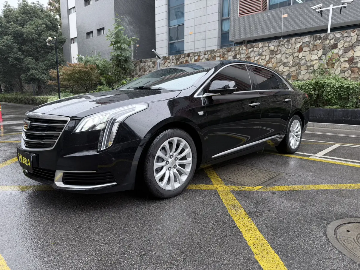 Cadillac XTS  из Китая
