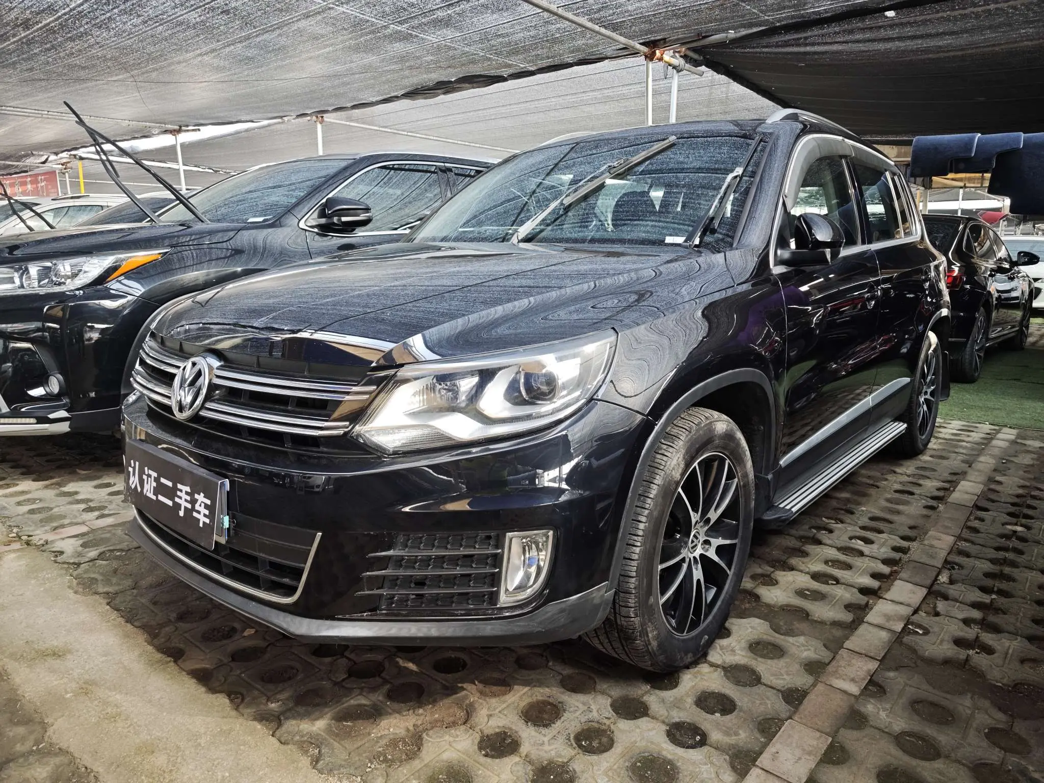 Volkswagen Tiguan  из Китая