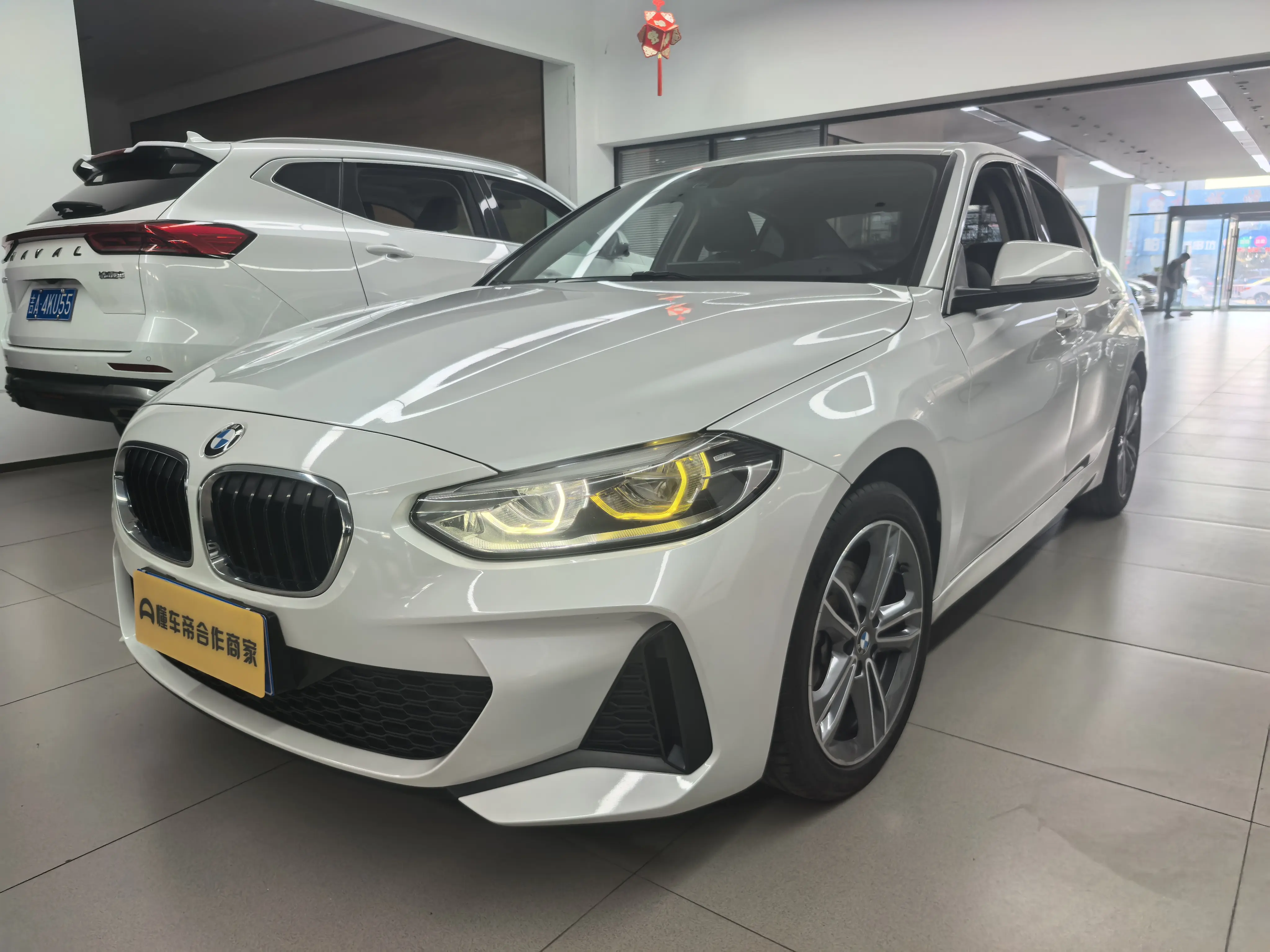 BMW 1 Series  из Китая