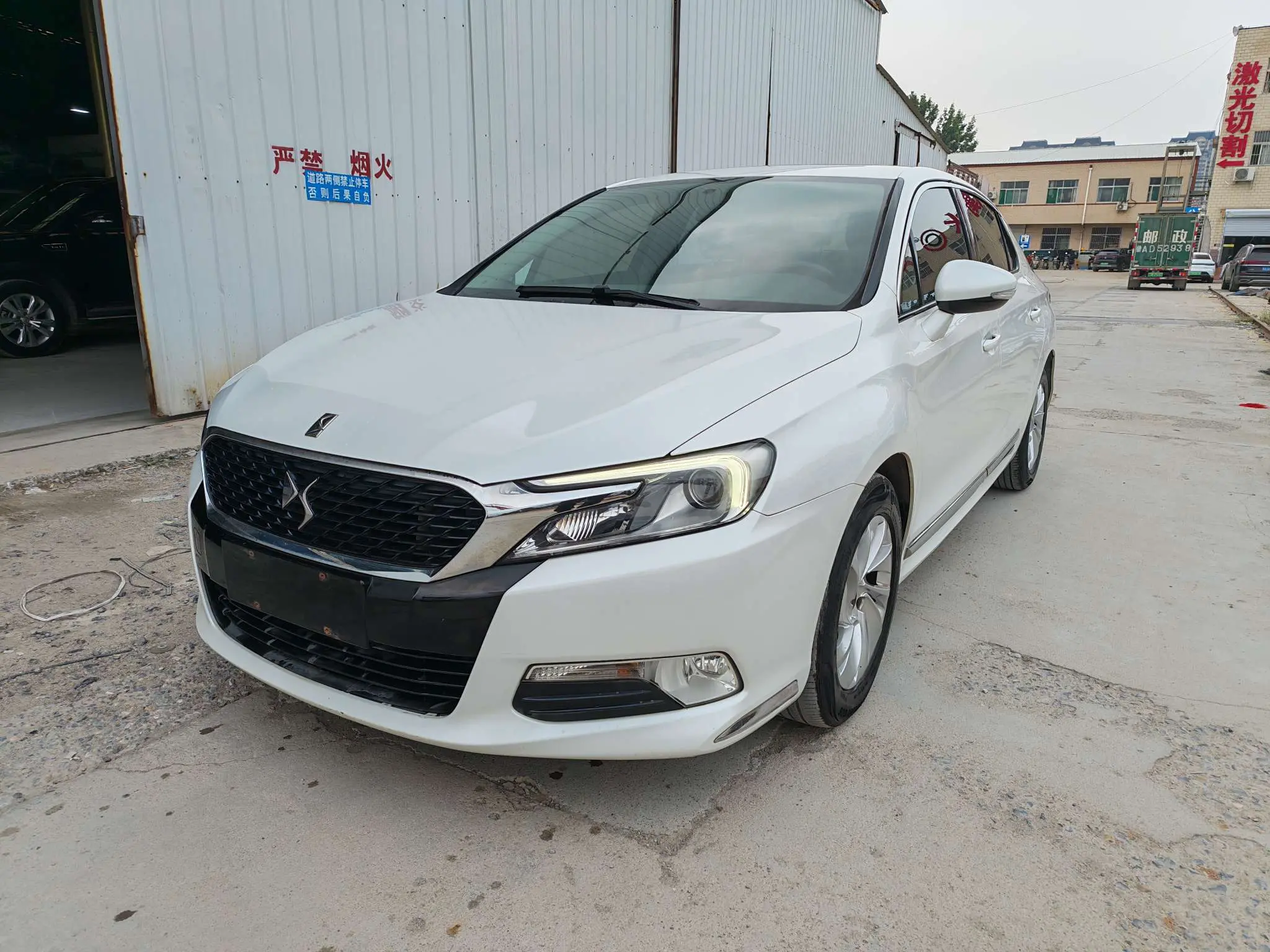 DS 5LS  из Китая