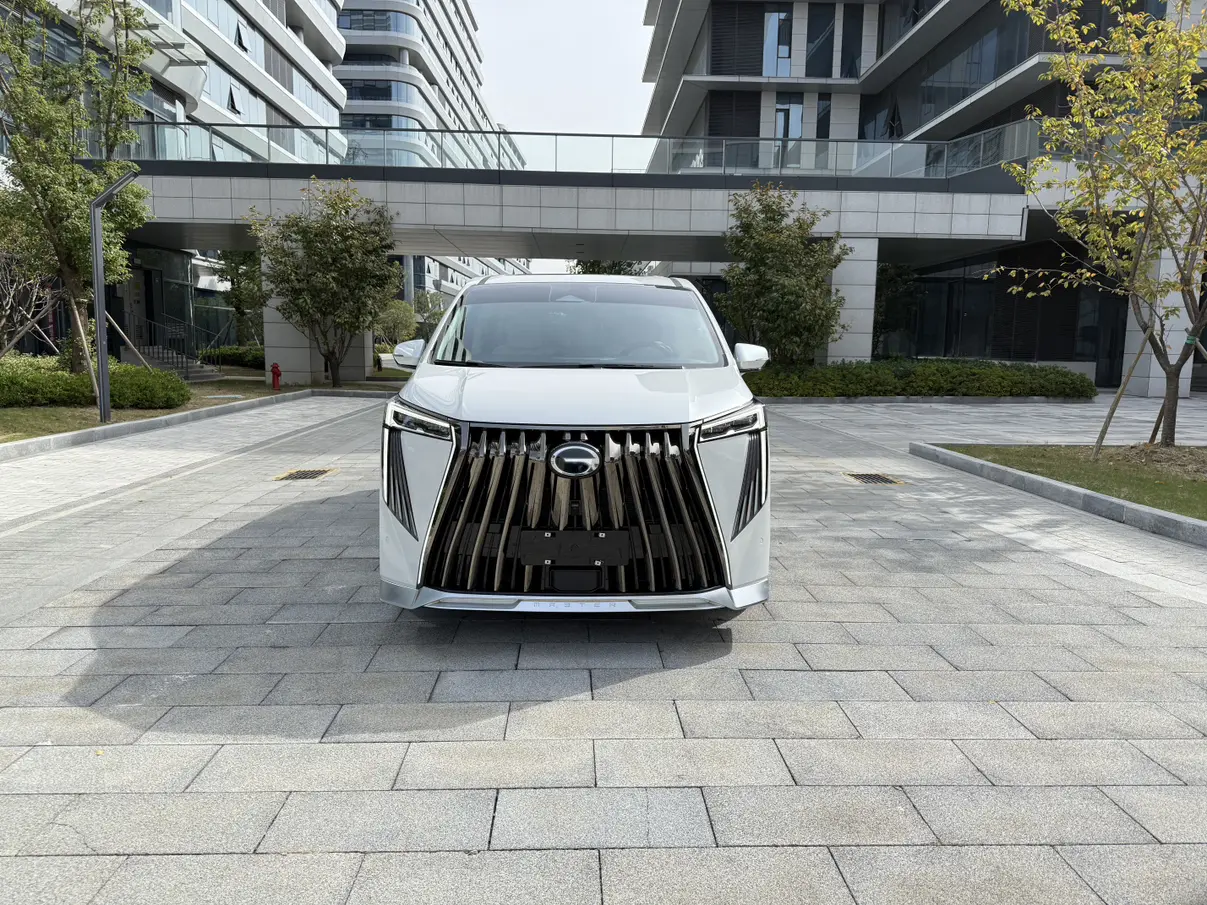 GAC Trumpchi E9 PHEV  из Китая