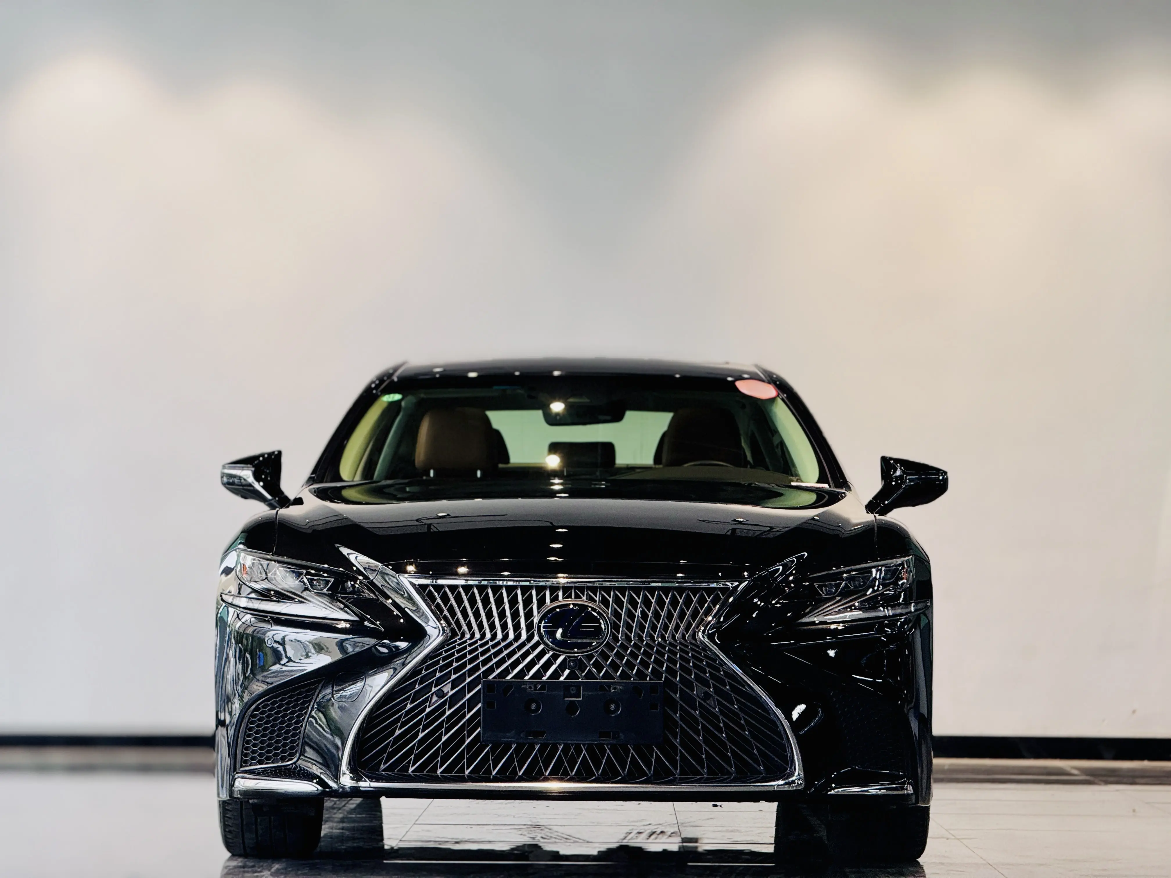 Lexus LS  из Китая