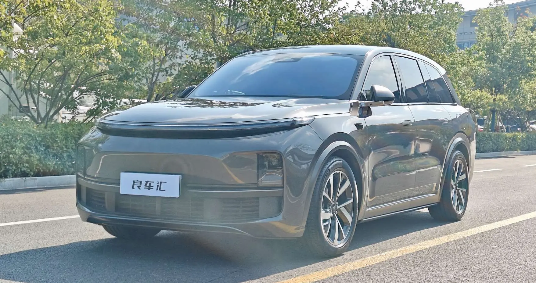 Li L8 (Ideal L8)  из Китая