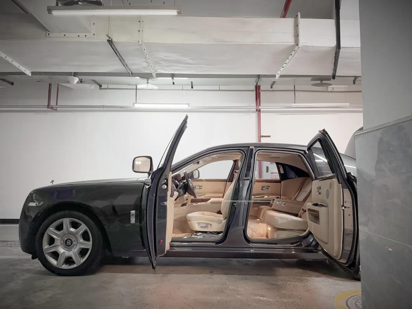 Rolls Royce Ghost  из Китая