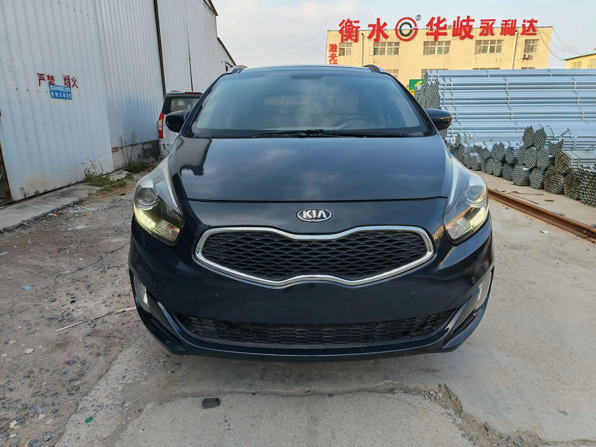 Kia Jiale  из Китая