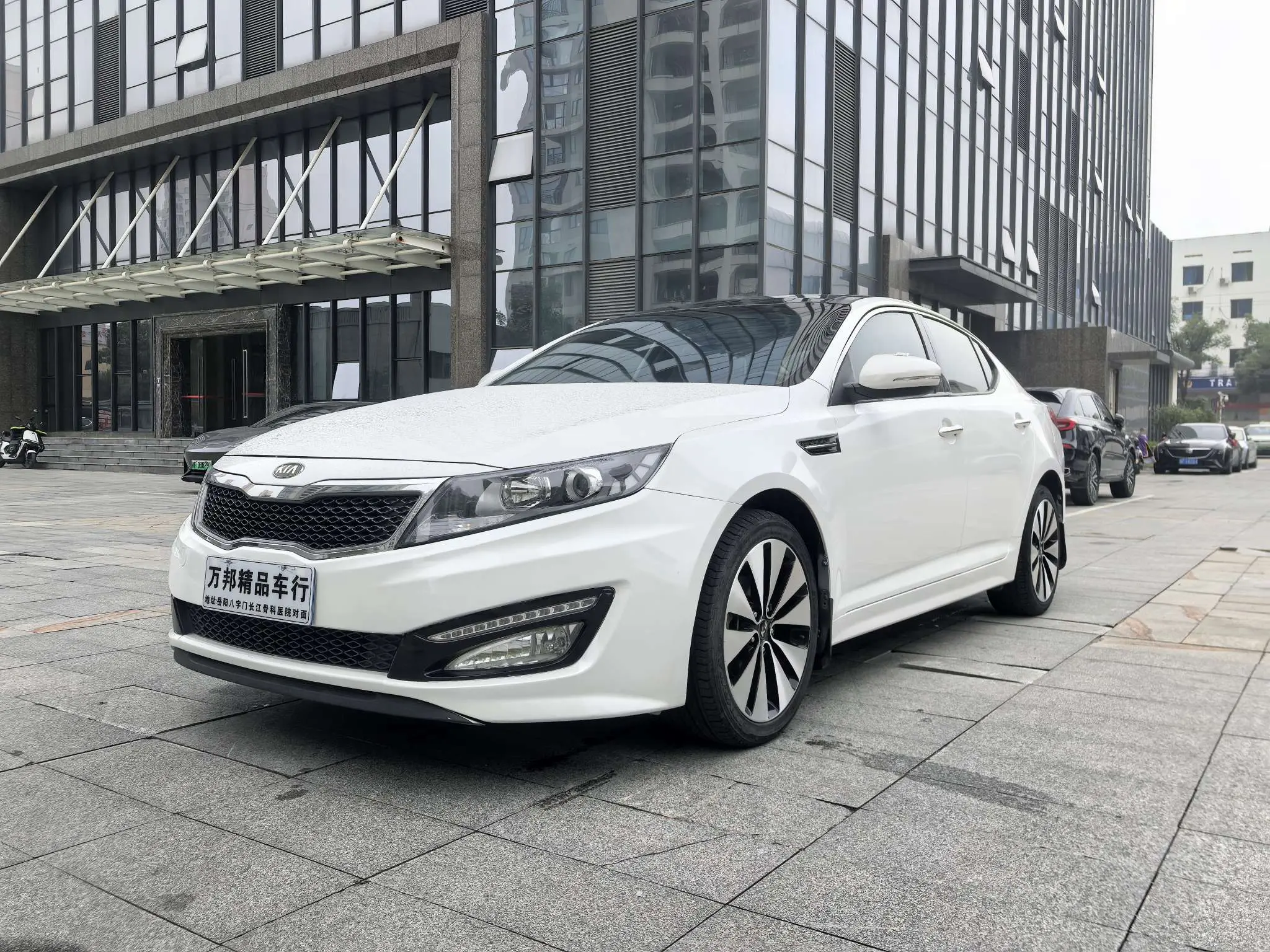 Kia K5  из Китая