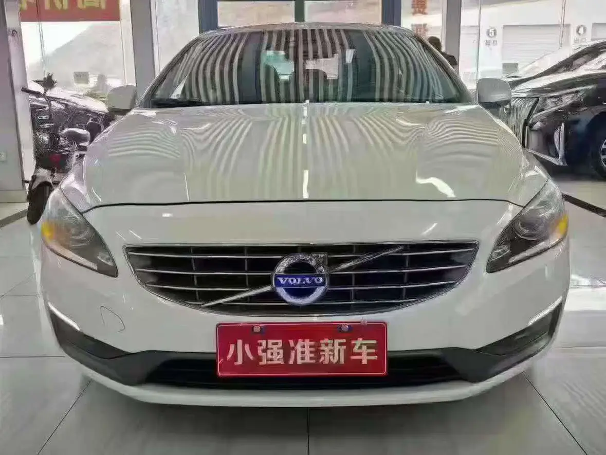 Volvo S60  из Китая