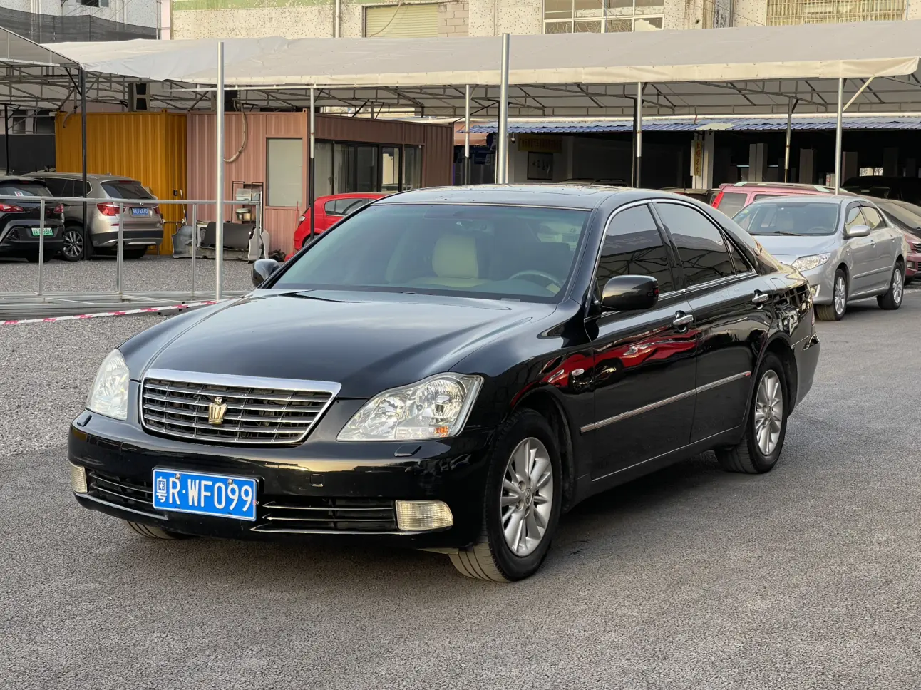 Toyota Crown  из Китая