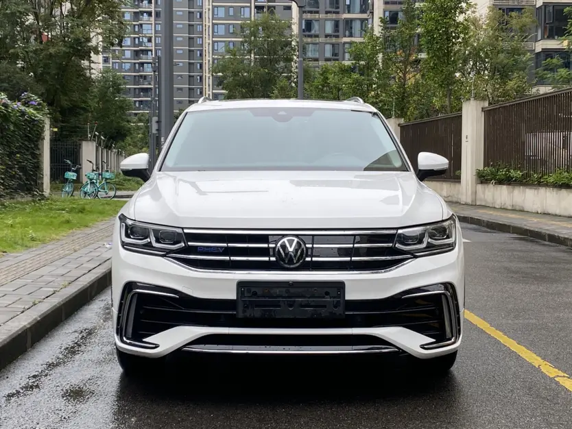 Volkswagen Tiguan L PHEV  из Китая