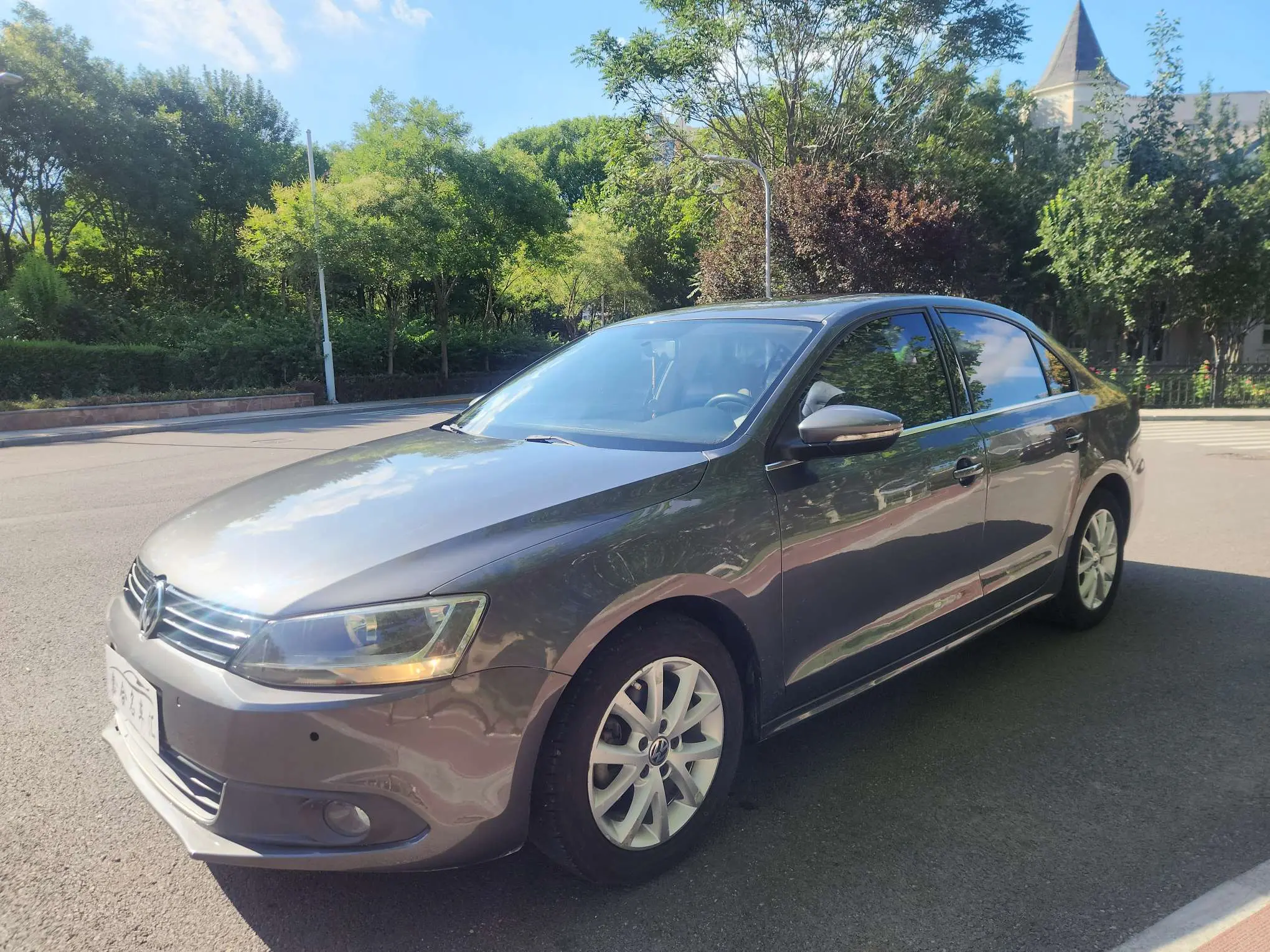 Volkswagen Sagitar  из Китая