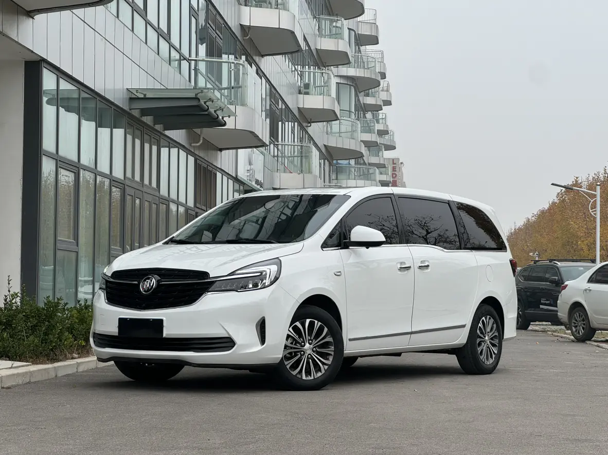 Buick GL8  из Китая