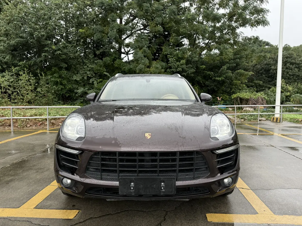 Porsche Macan  из Китая