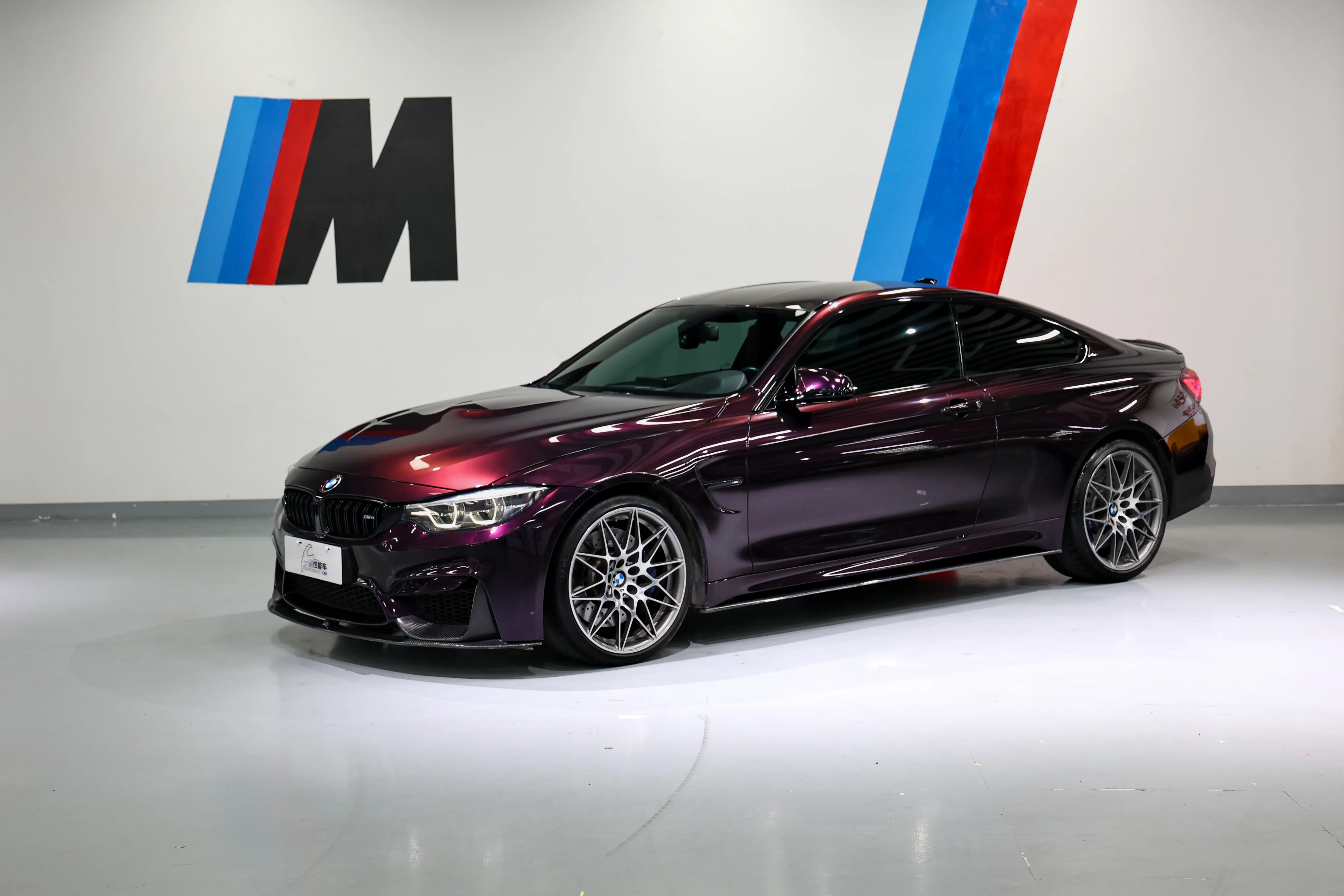 BMW M4  из Китая