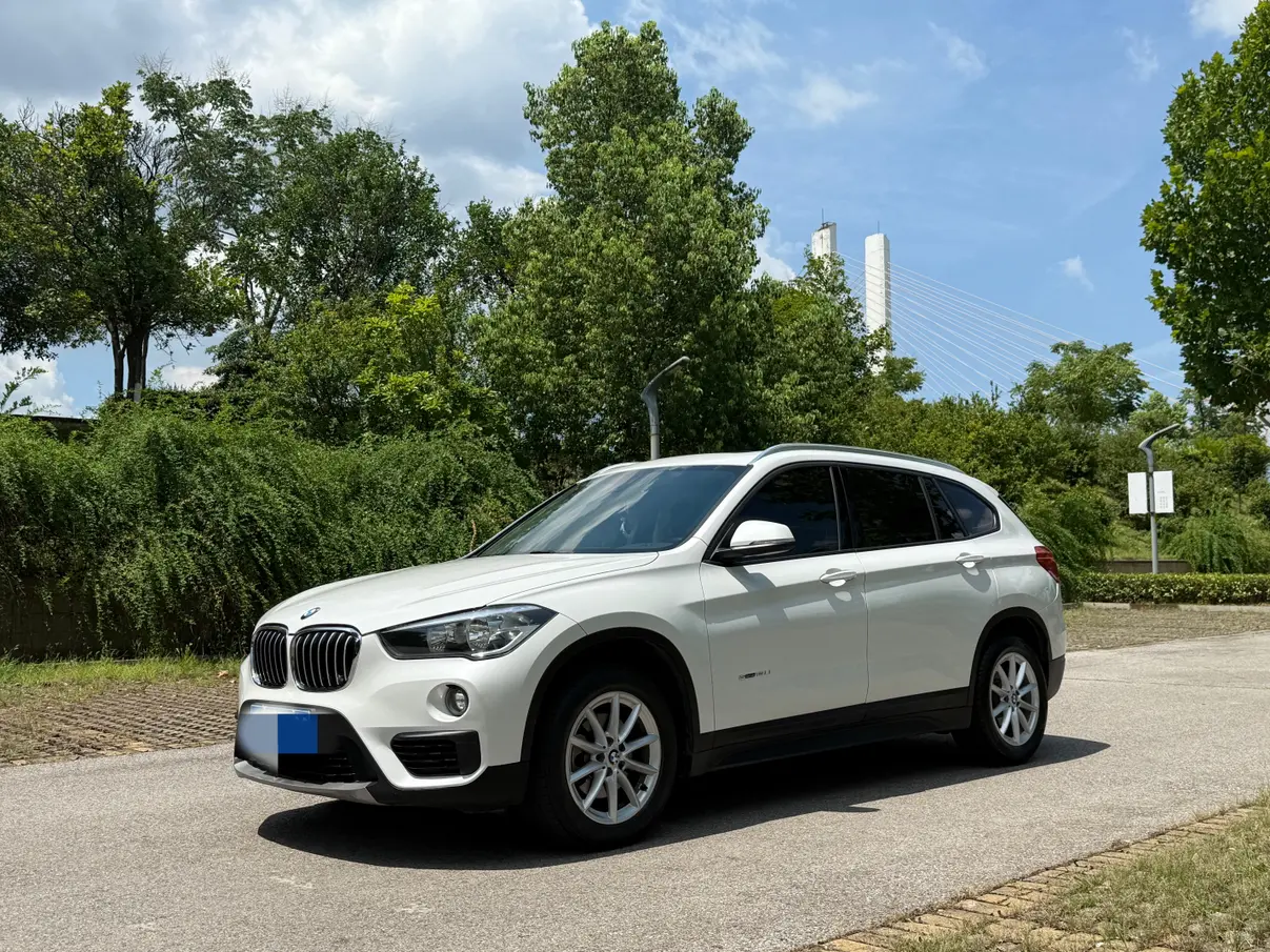 BMW X1  из Китая