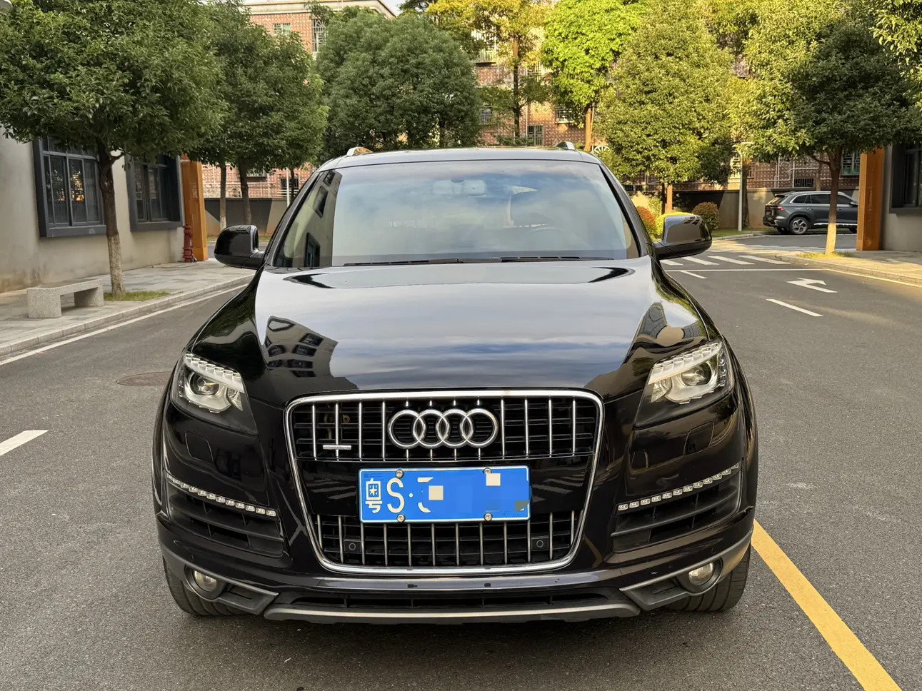 Audi Q7  из Китая