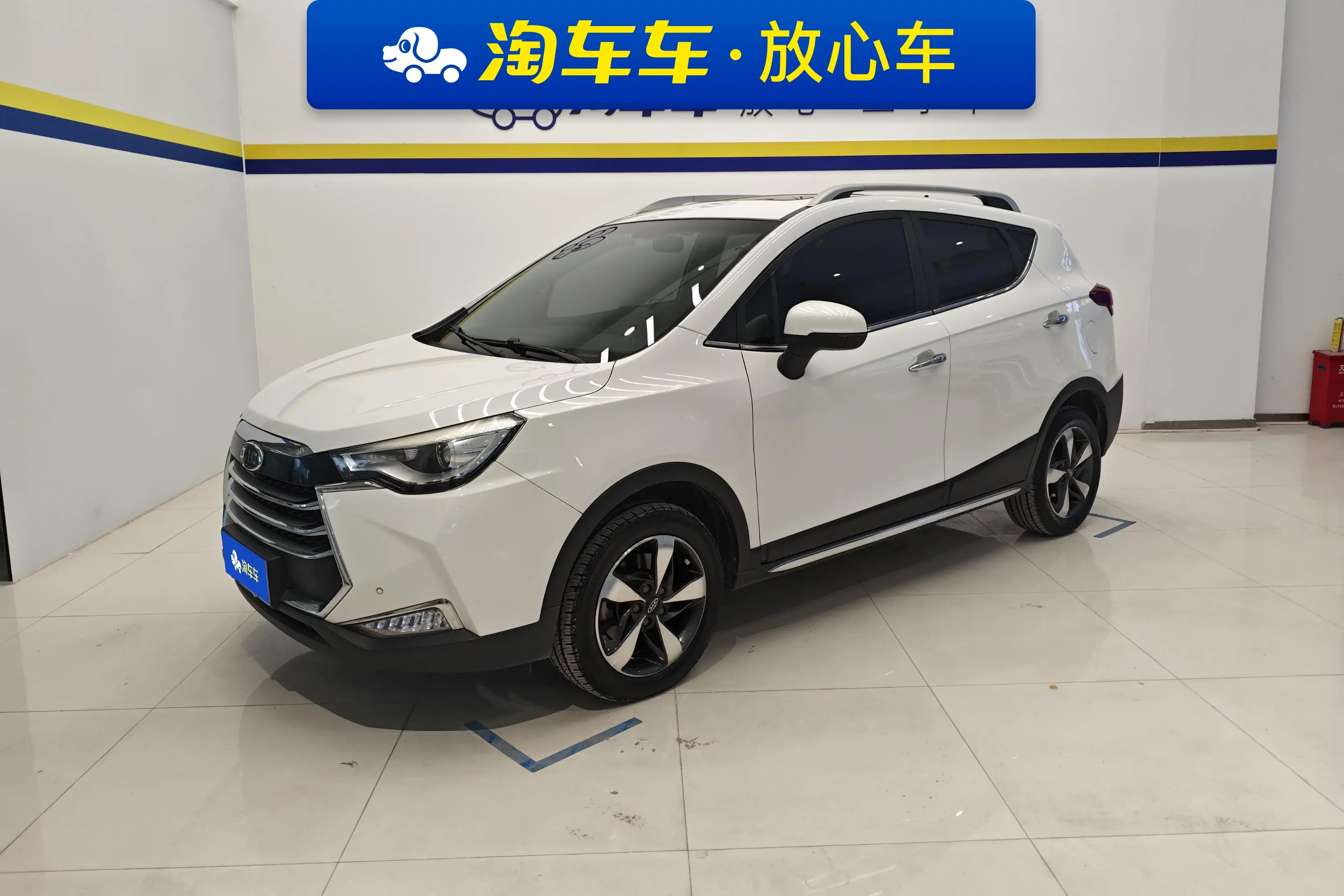 Jiangxi Ruifeng S3  из Китая