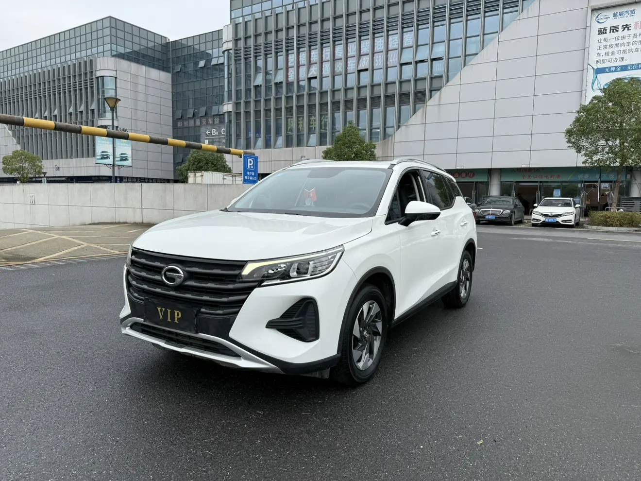 GAC Trumpchi GS4  из Китая