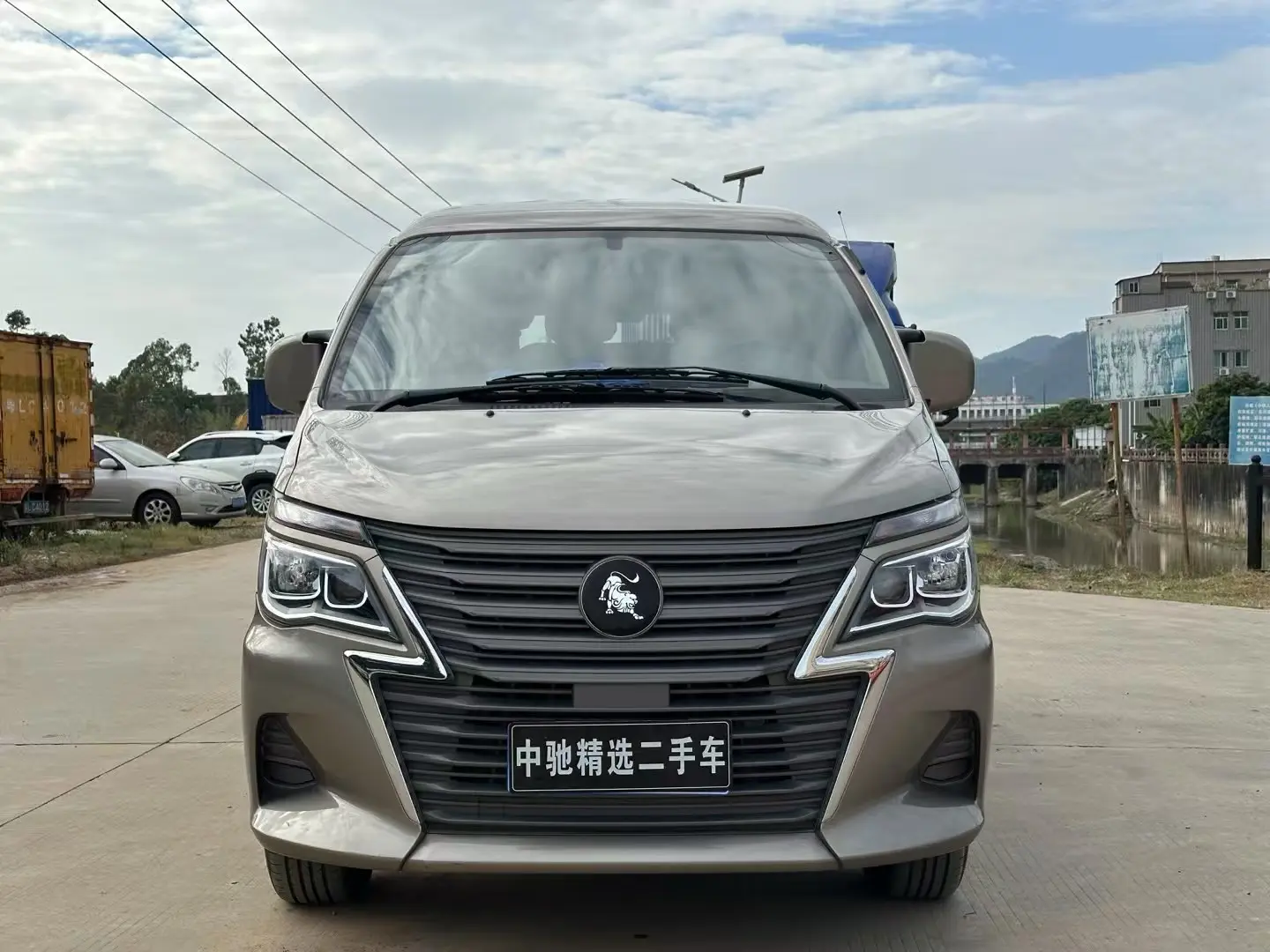 Forthing Lingzhi  из Китая