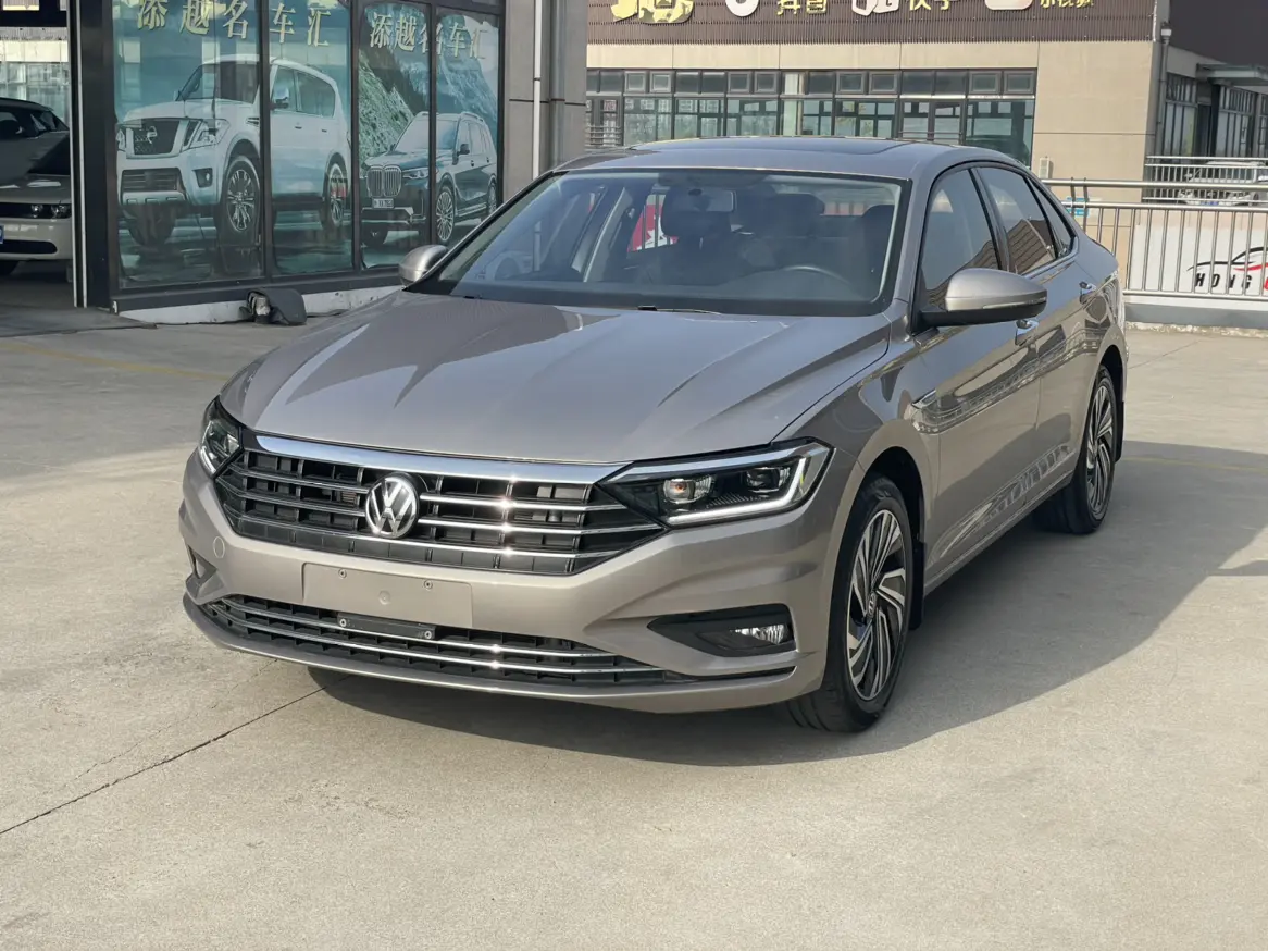 Volkswagen Sagitar  из Китая