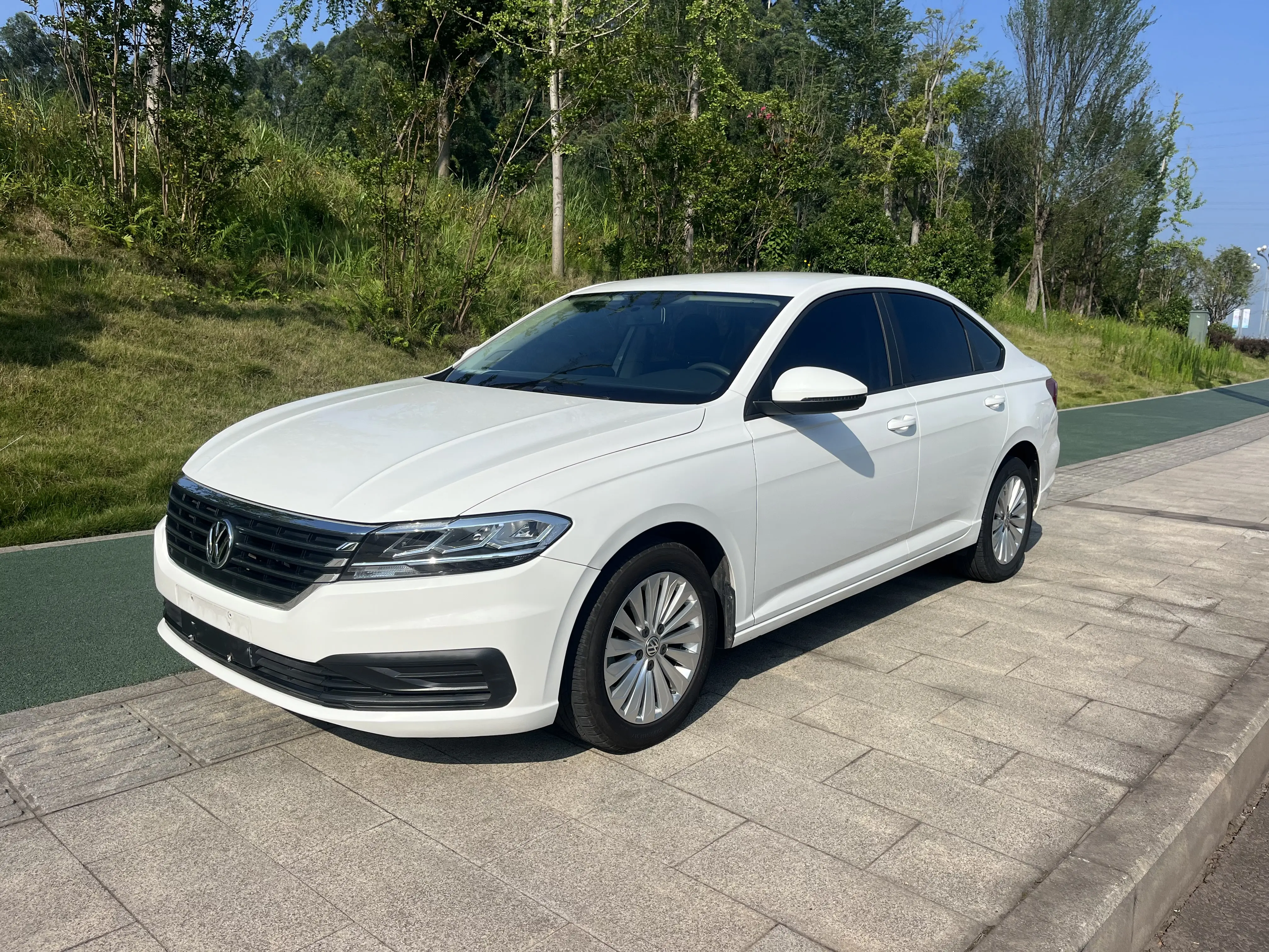 Volkswagen Lavida  из Китая