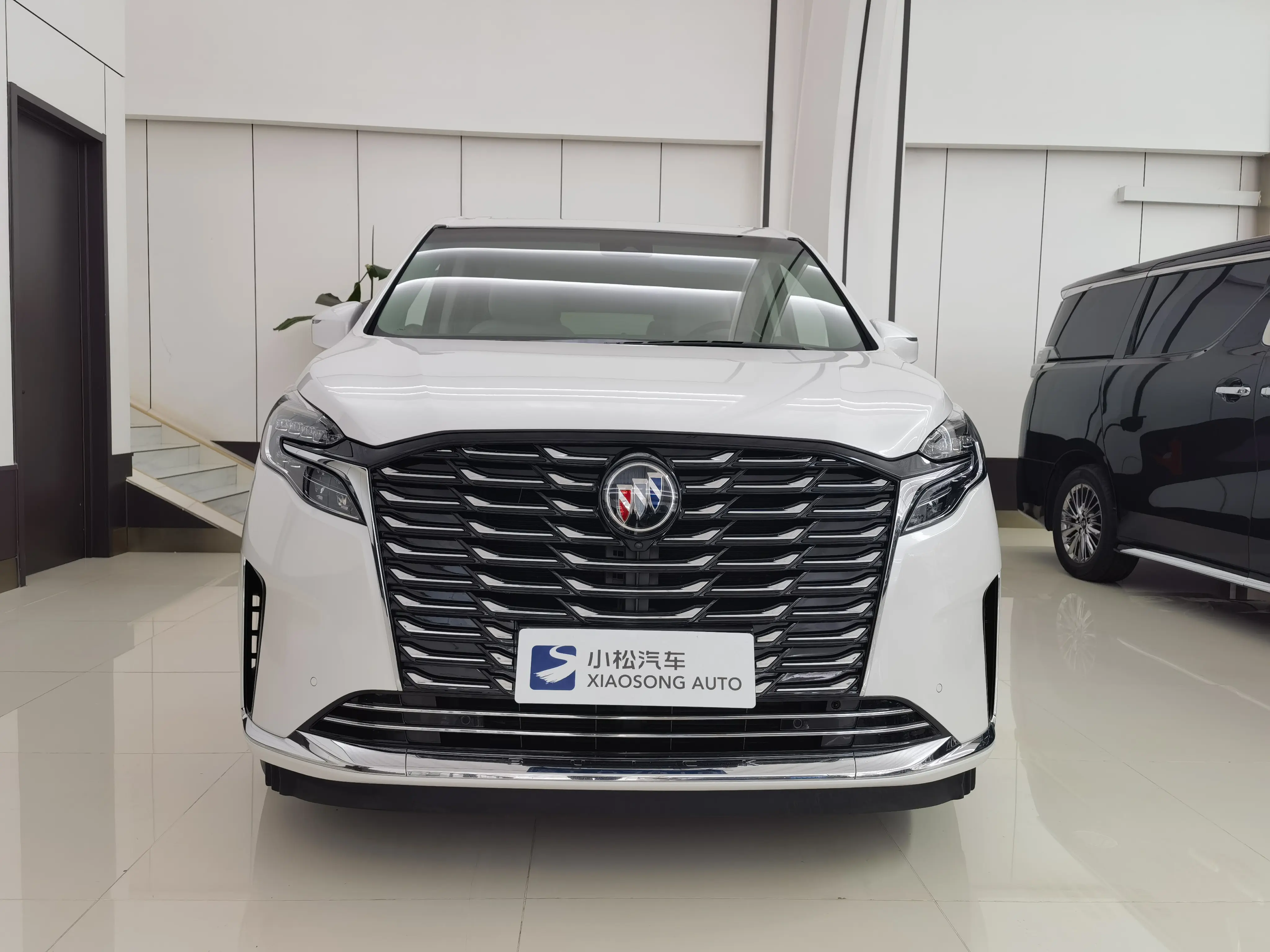 Buick GL8  из Китая