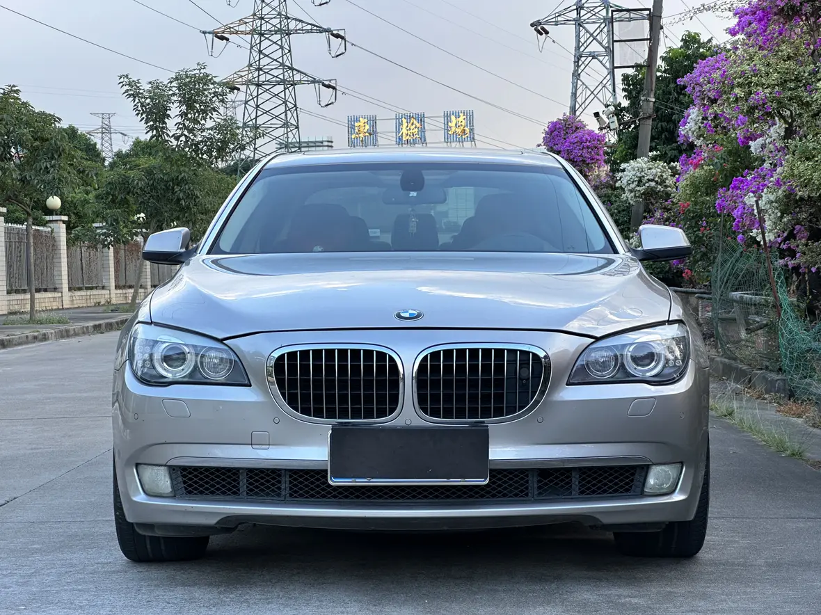 BMW 7 Series  из Китая