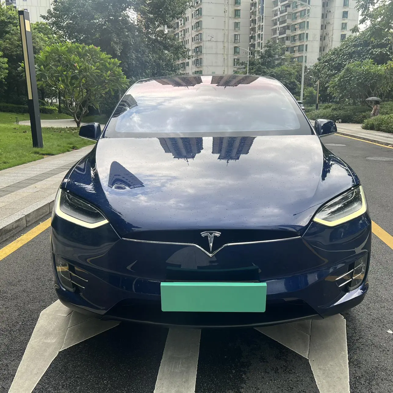Tesla Model X  из Китая