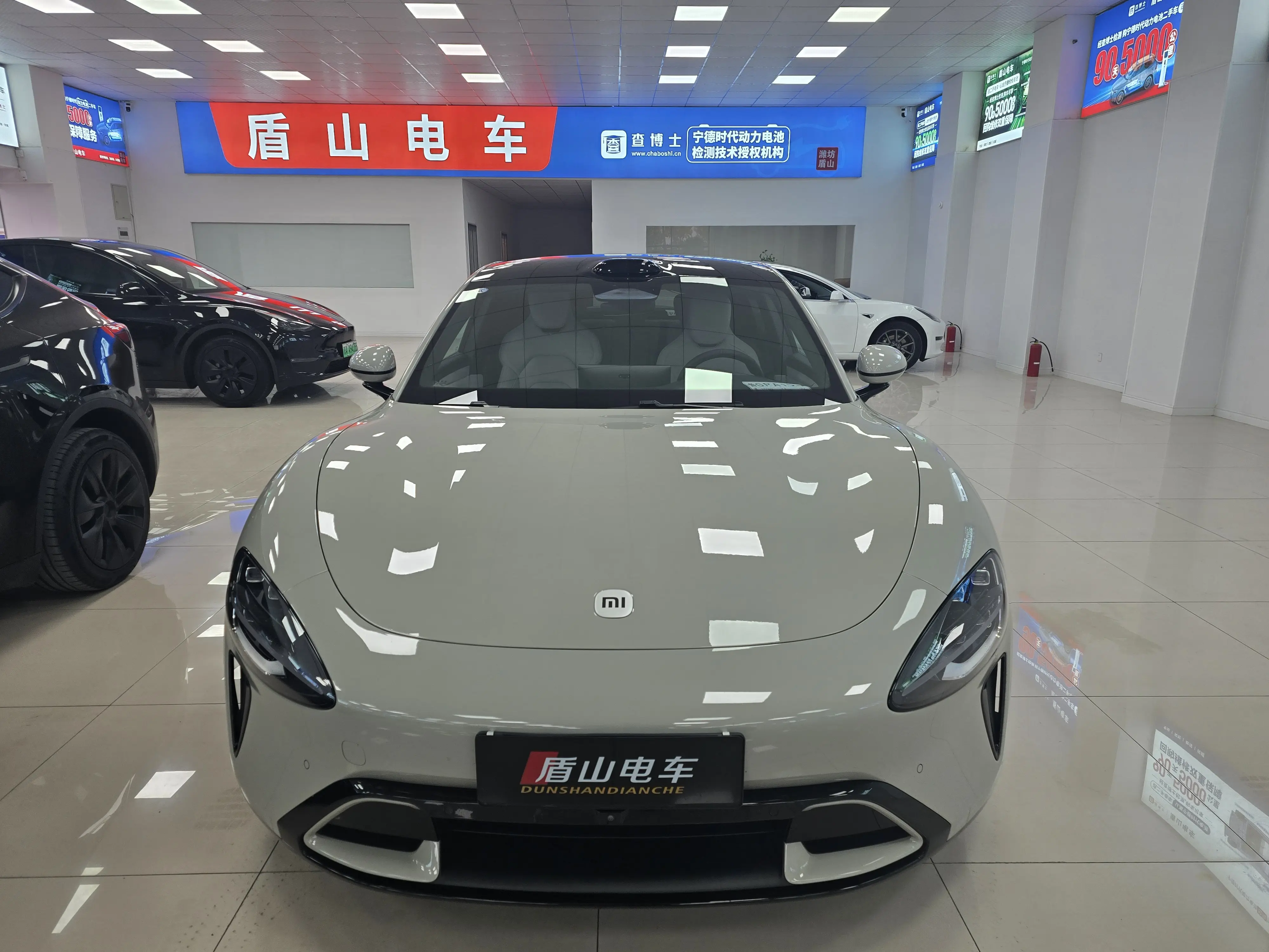 Xiaomi car Xiaomi SU7  из Китая