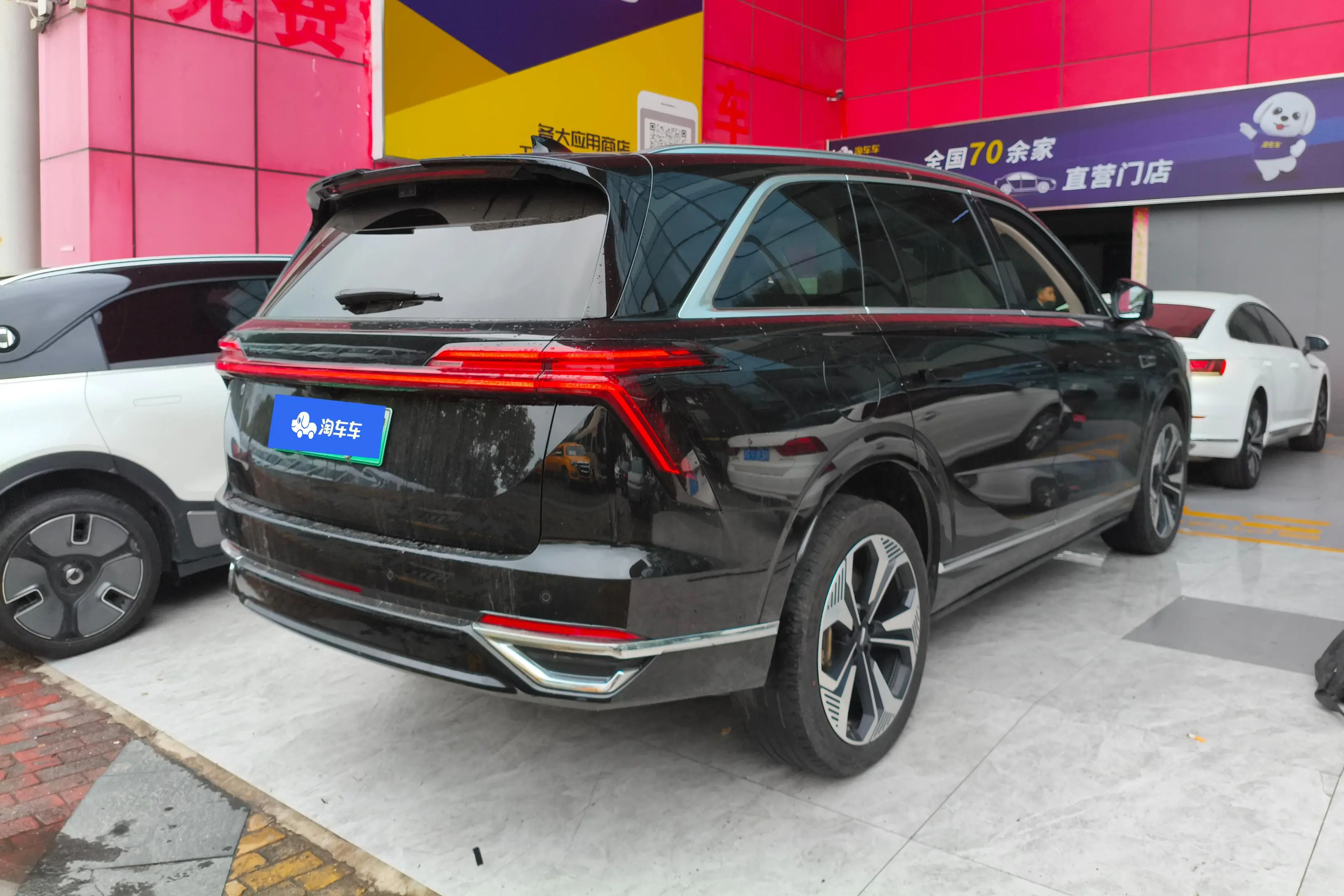 Wey Blue Mountain  из Китая