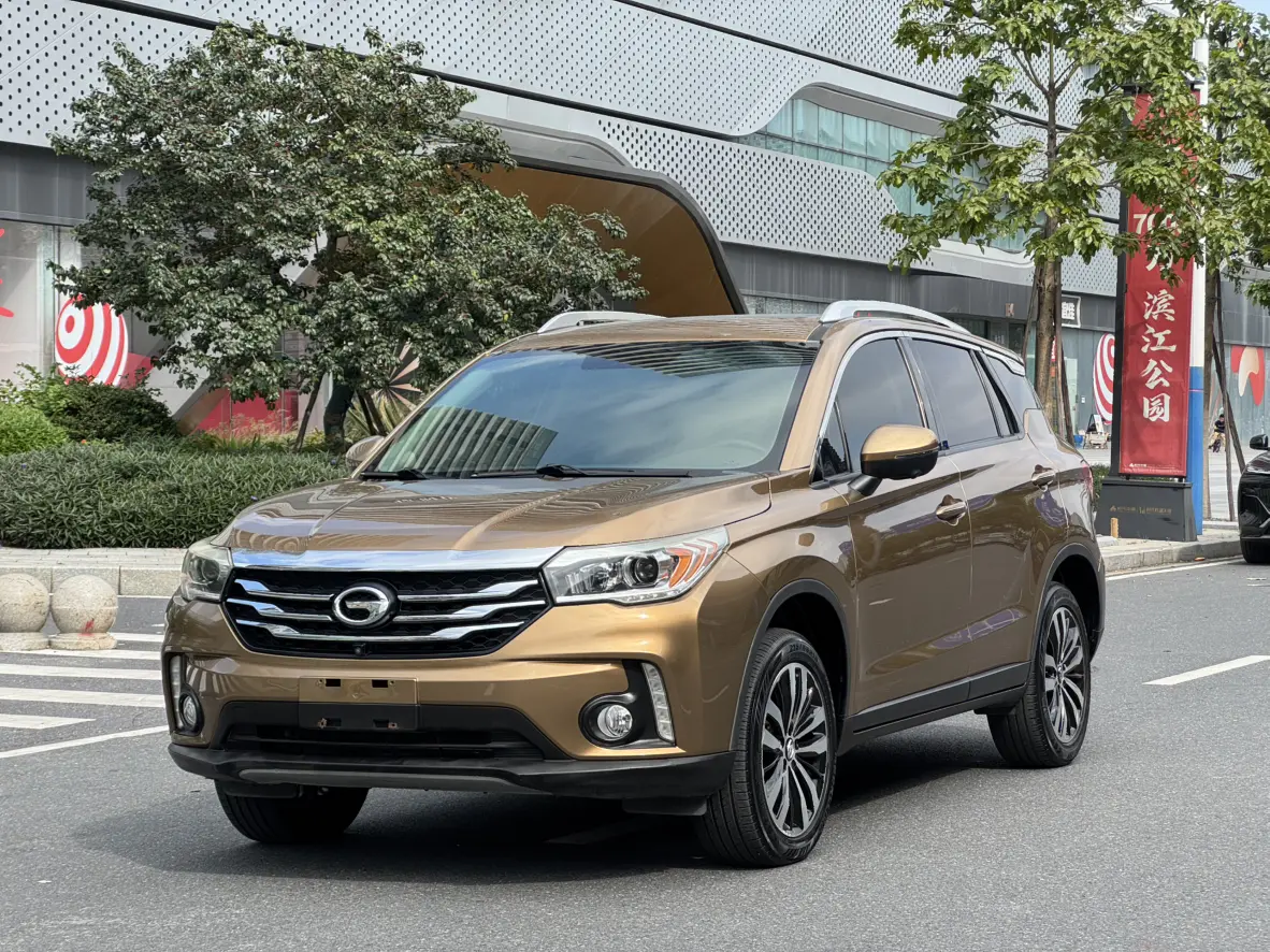 GAC Trumpchi GS4  из Китая