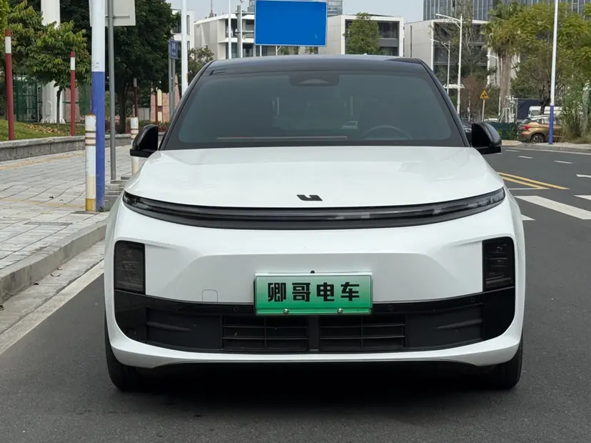 Li L6 (Ideal L6)  из Китая