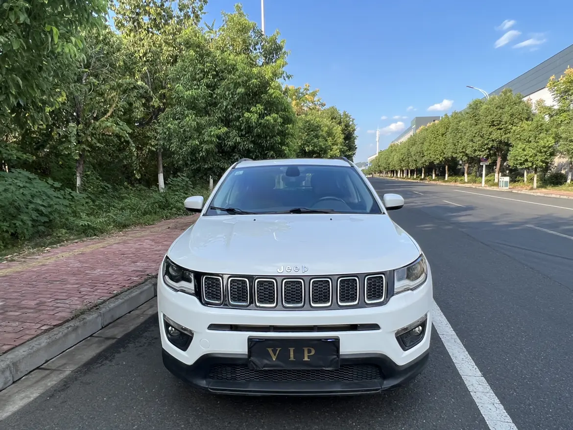 Jeep Guide to  из Китая